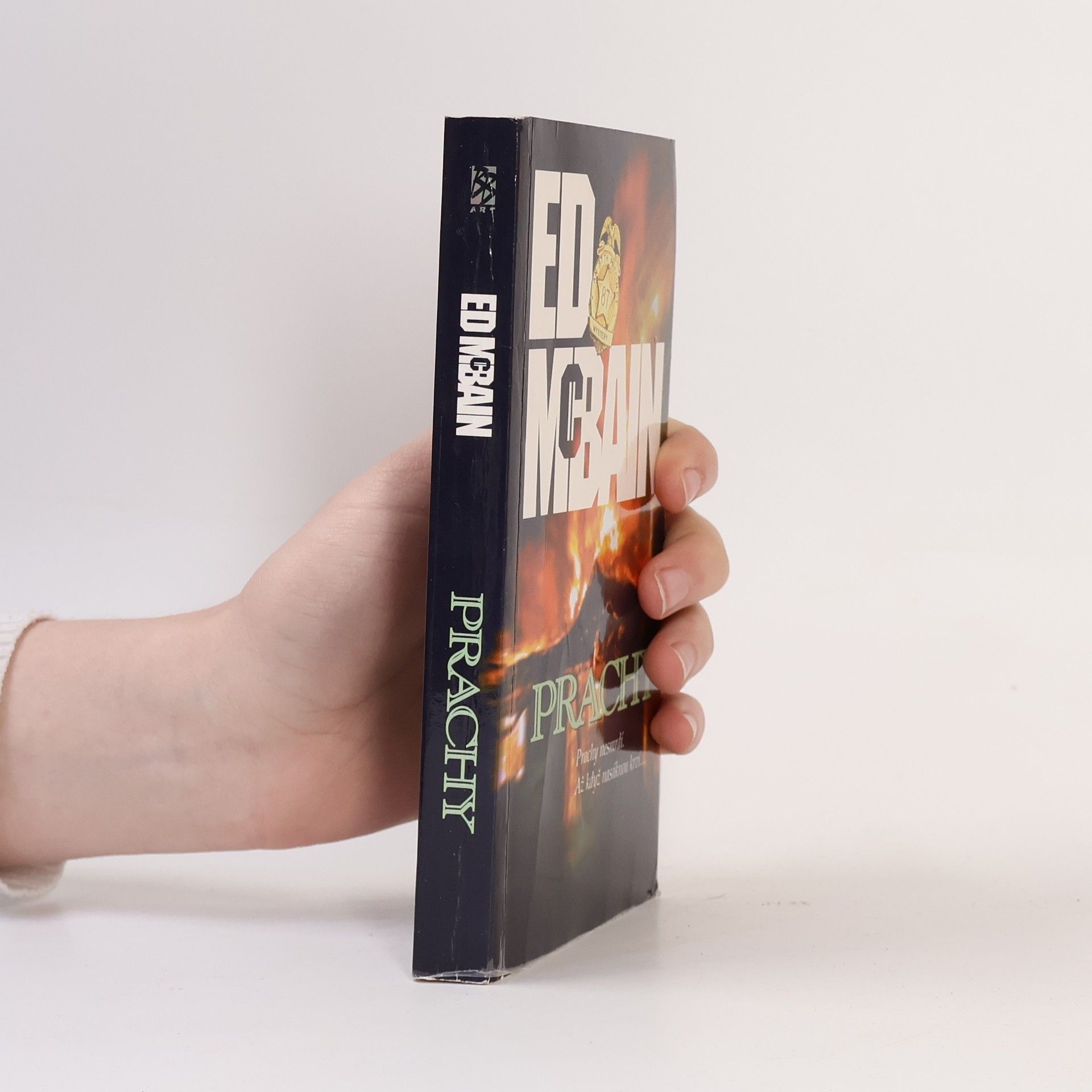 Ed McBain Prachy : román z 87. revíru