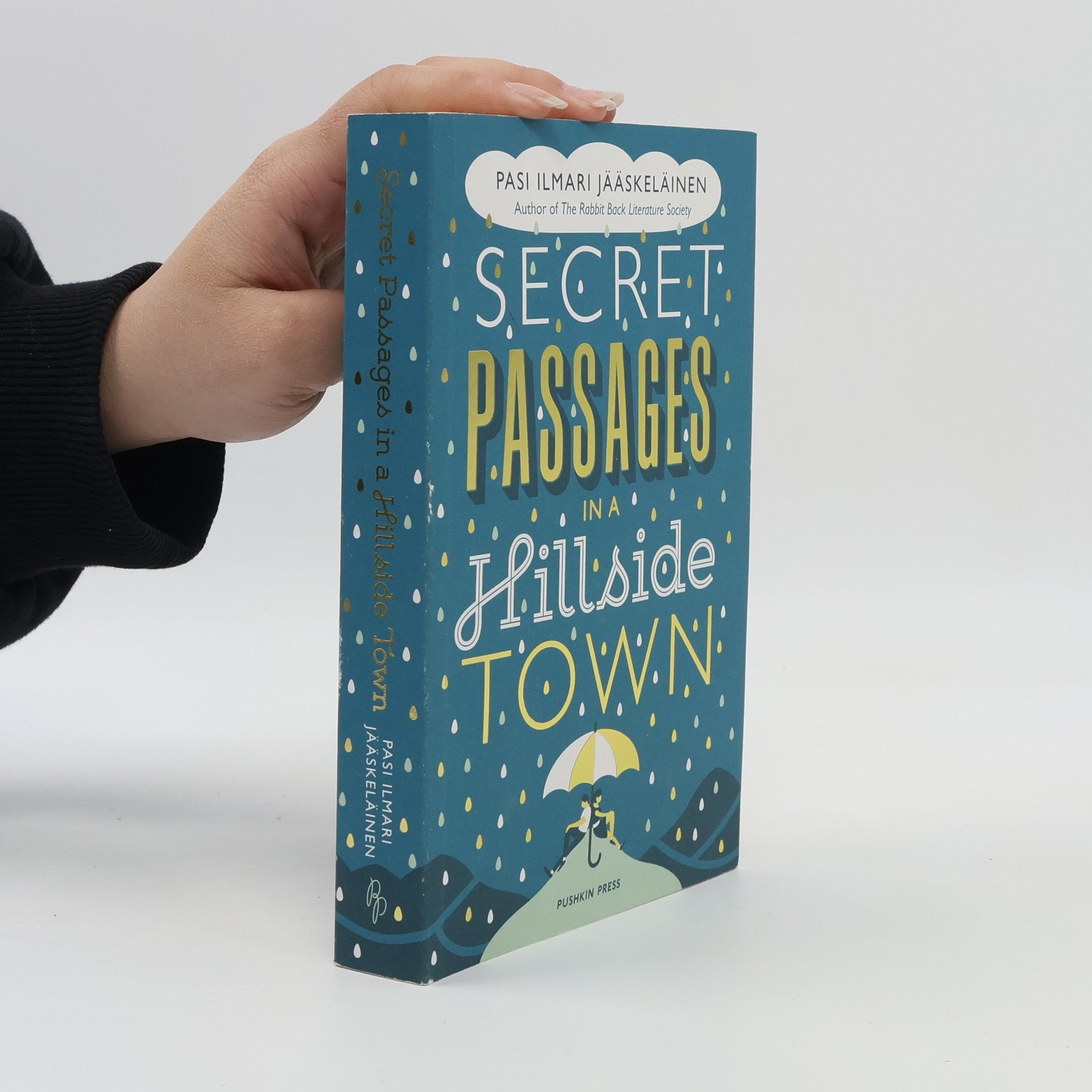 Pasi Ilmari Jääskeläinen Secret Passages in a Hillside Town