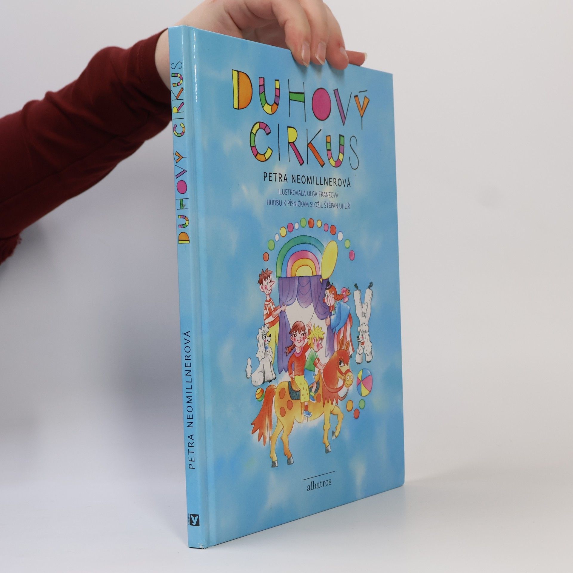 Petra Neomillnerová Duhový cirkus