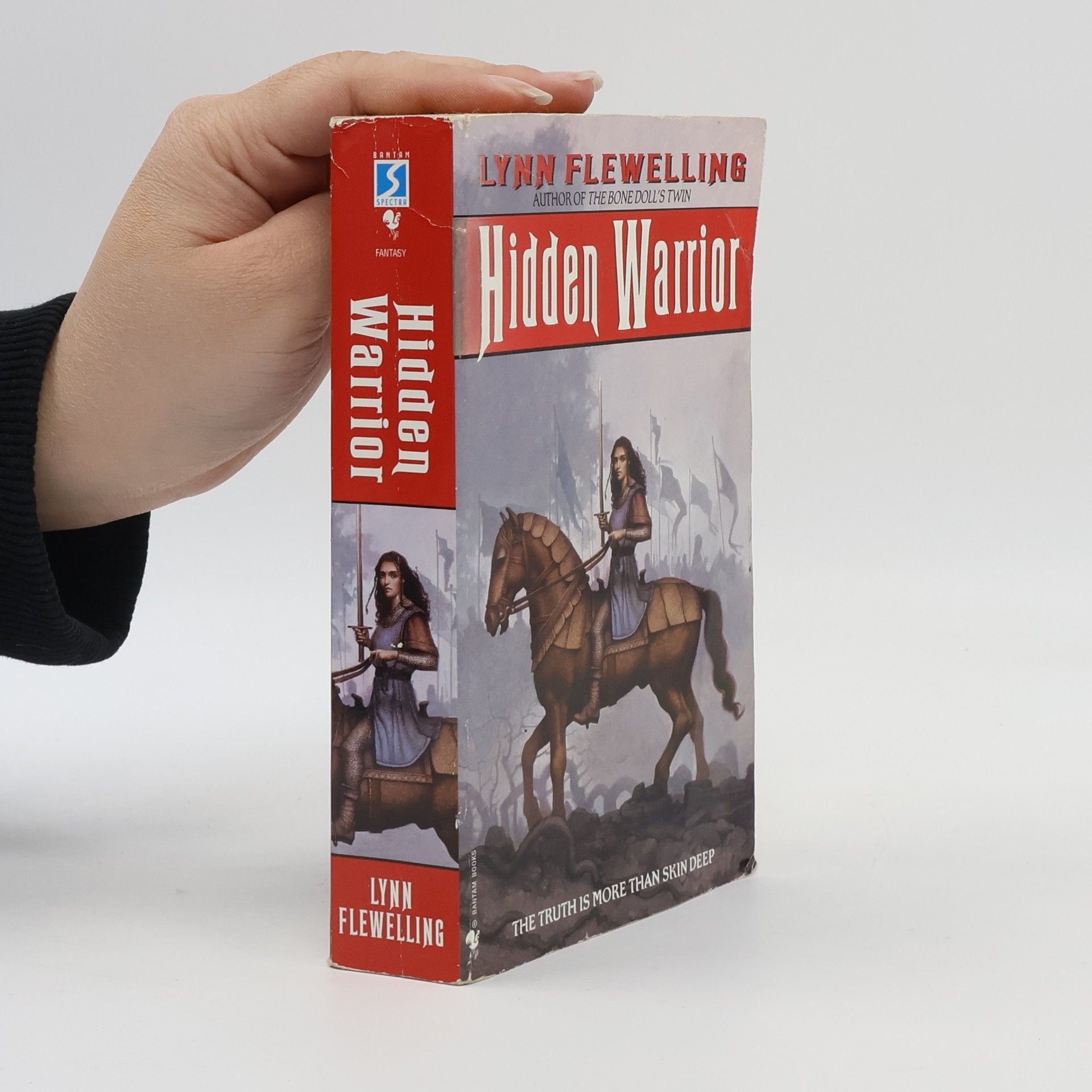 Lynn Flewelling Hidden Warrior