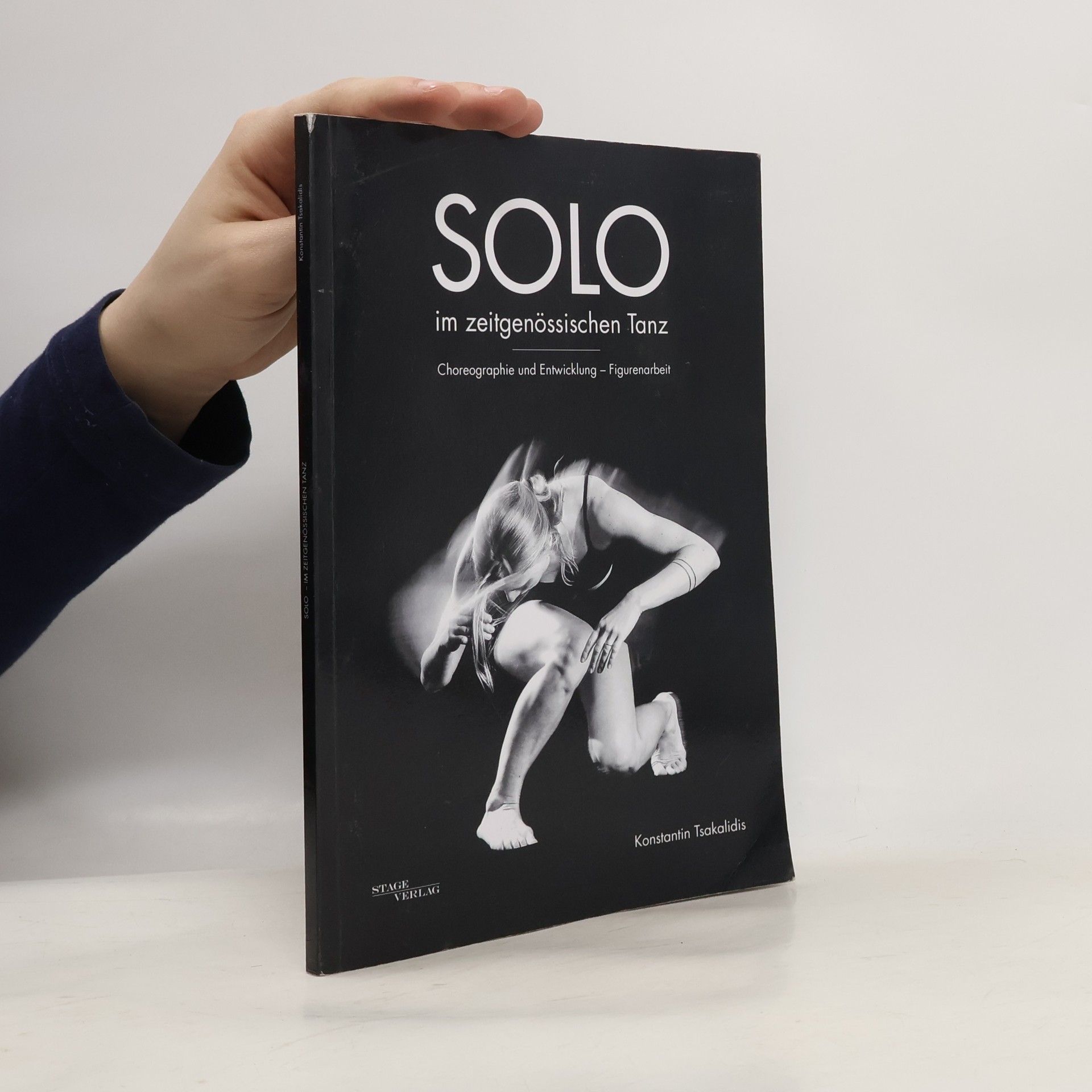 Konstantin Tsakalidis Solo im Zeitgenössischen Tanz