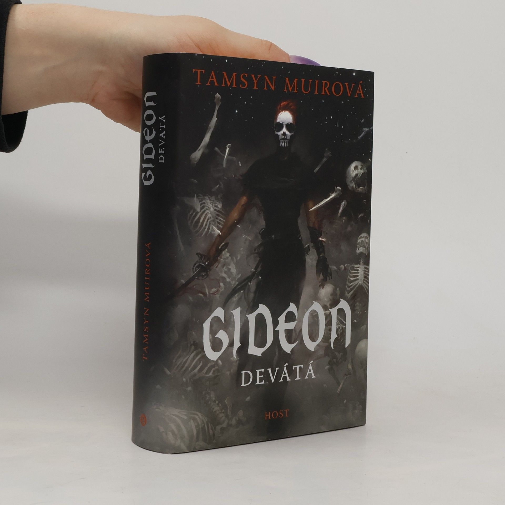 Tamsyn Muir Gideon Devátá