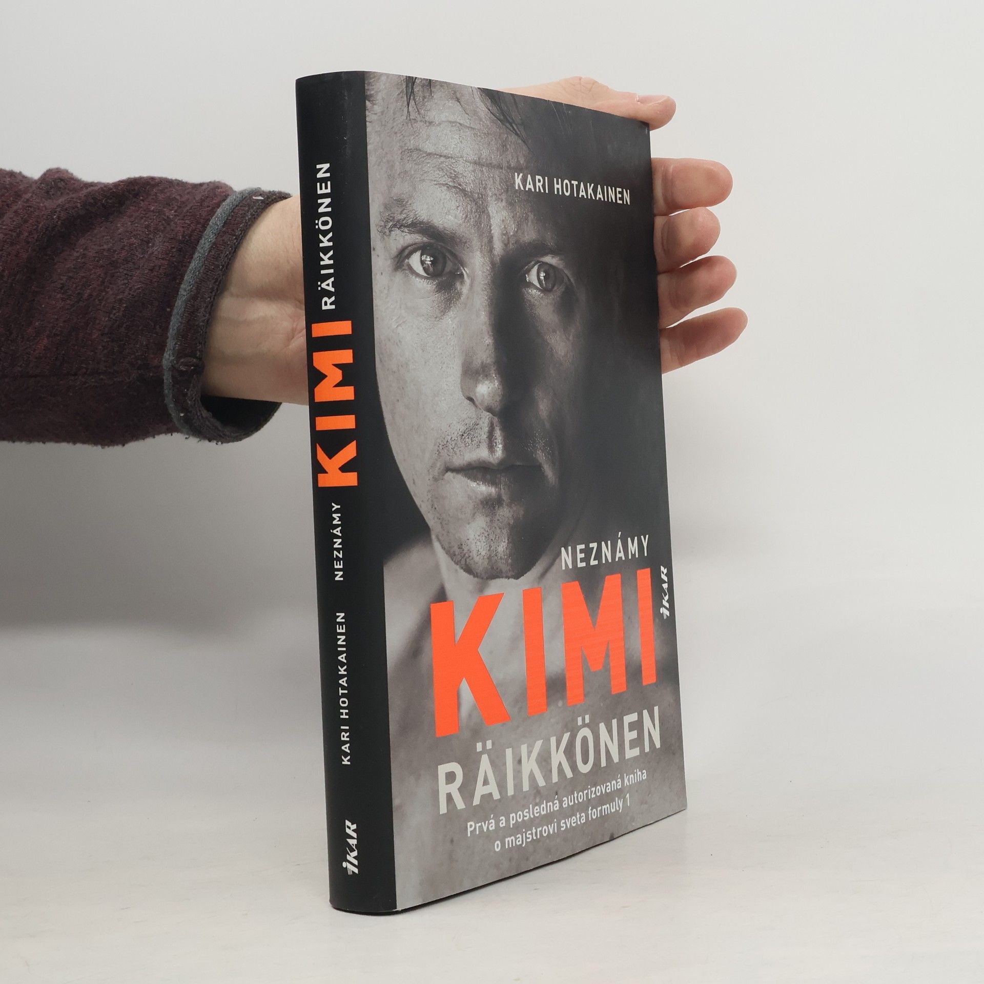 Kari Hotakainen Neznámy Kimi Räikkönen
