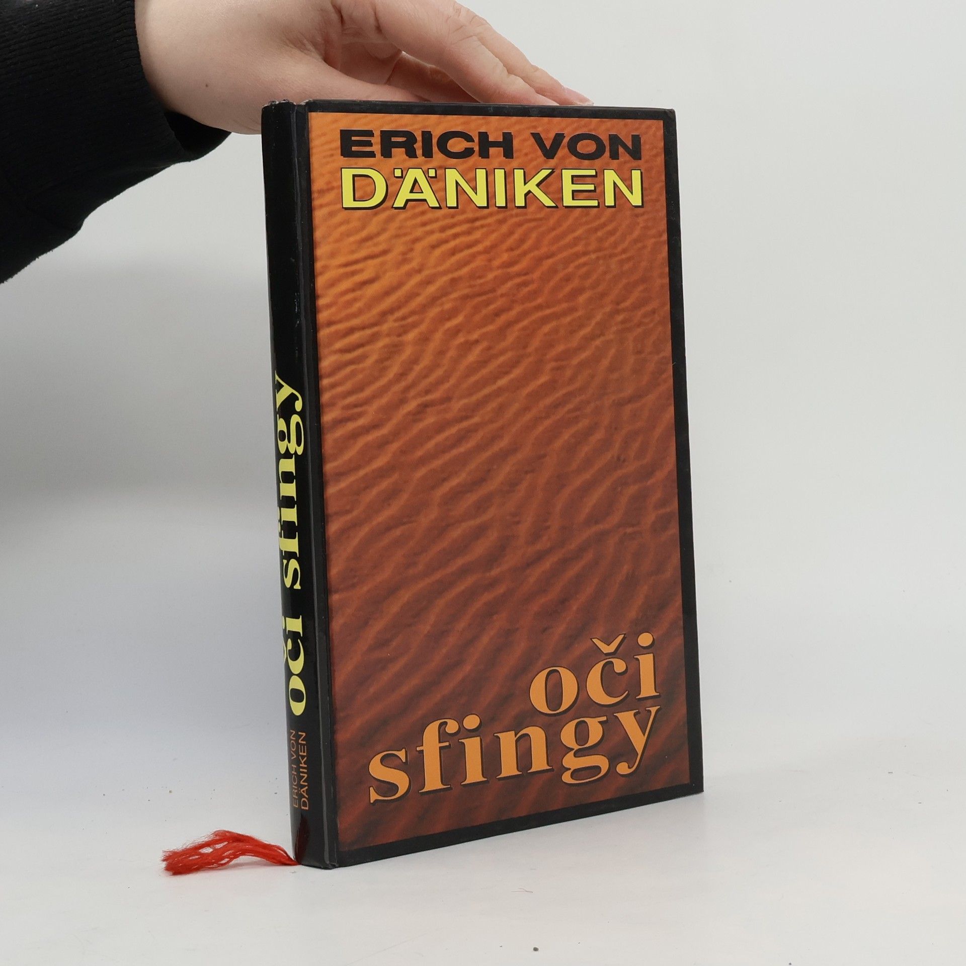 Erich von Däniken Oči sfingy