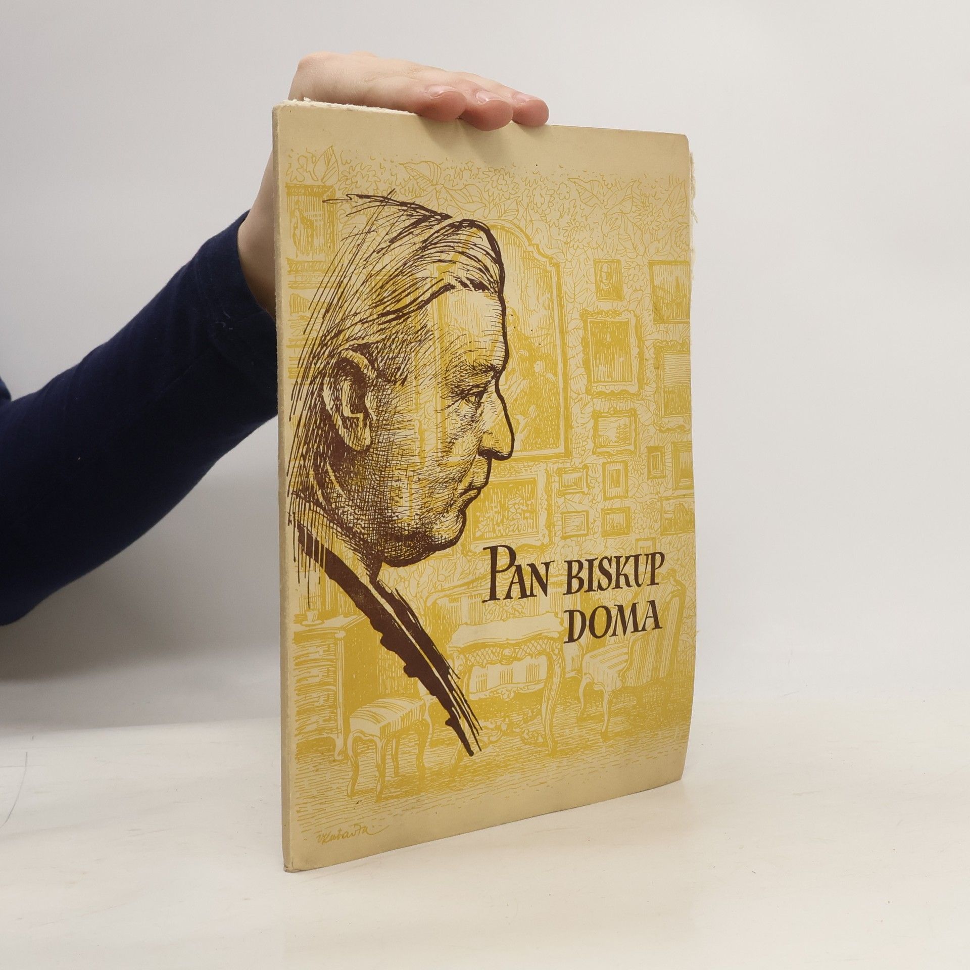 Běla Dlouhá Pan biskup doma