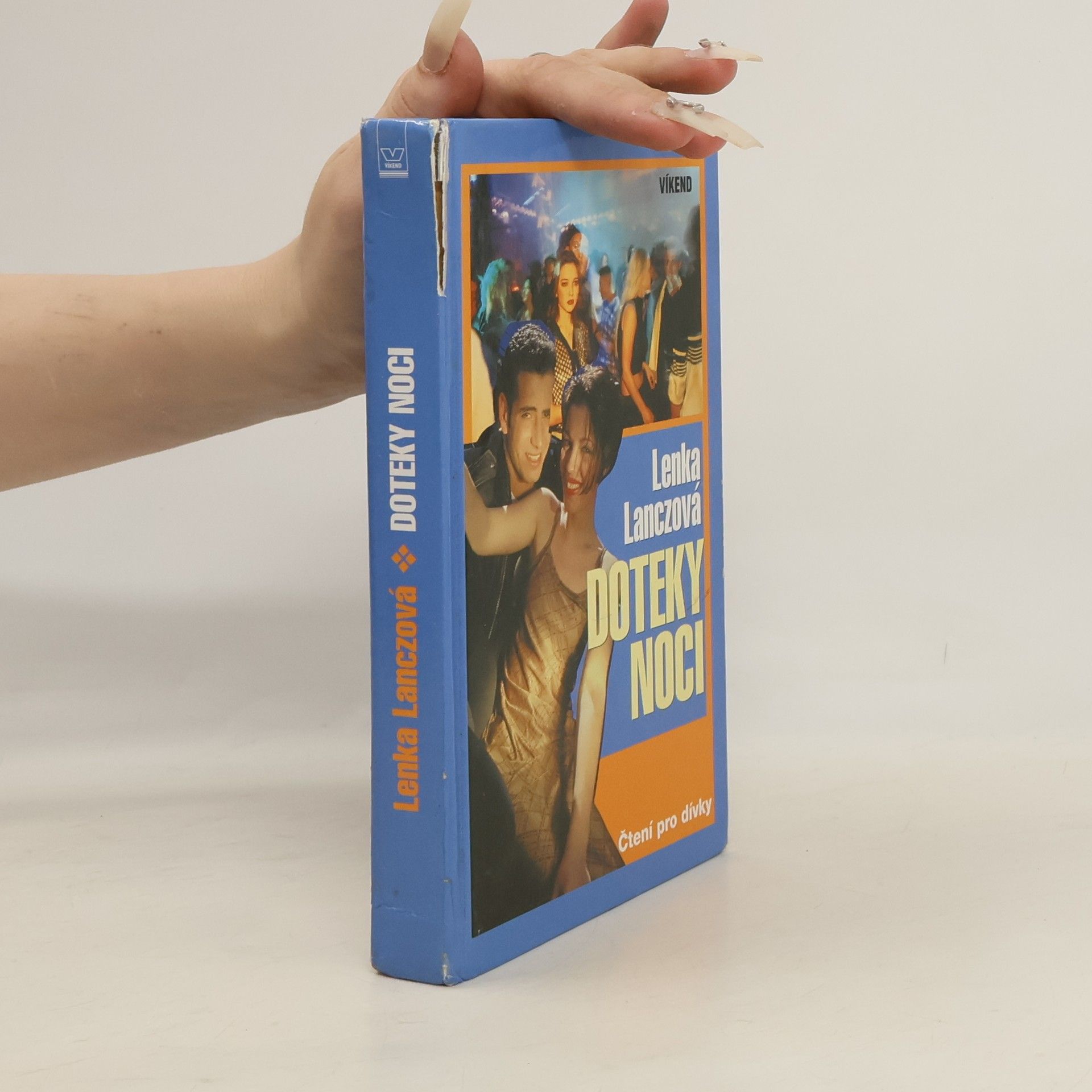 Lenka Lanczová Doteky noci