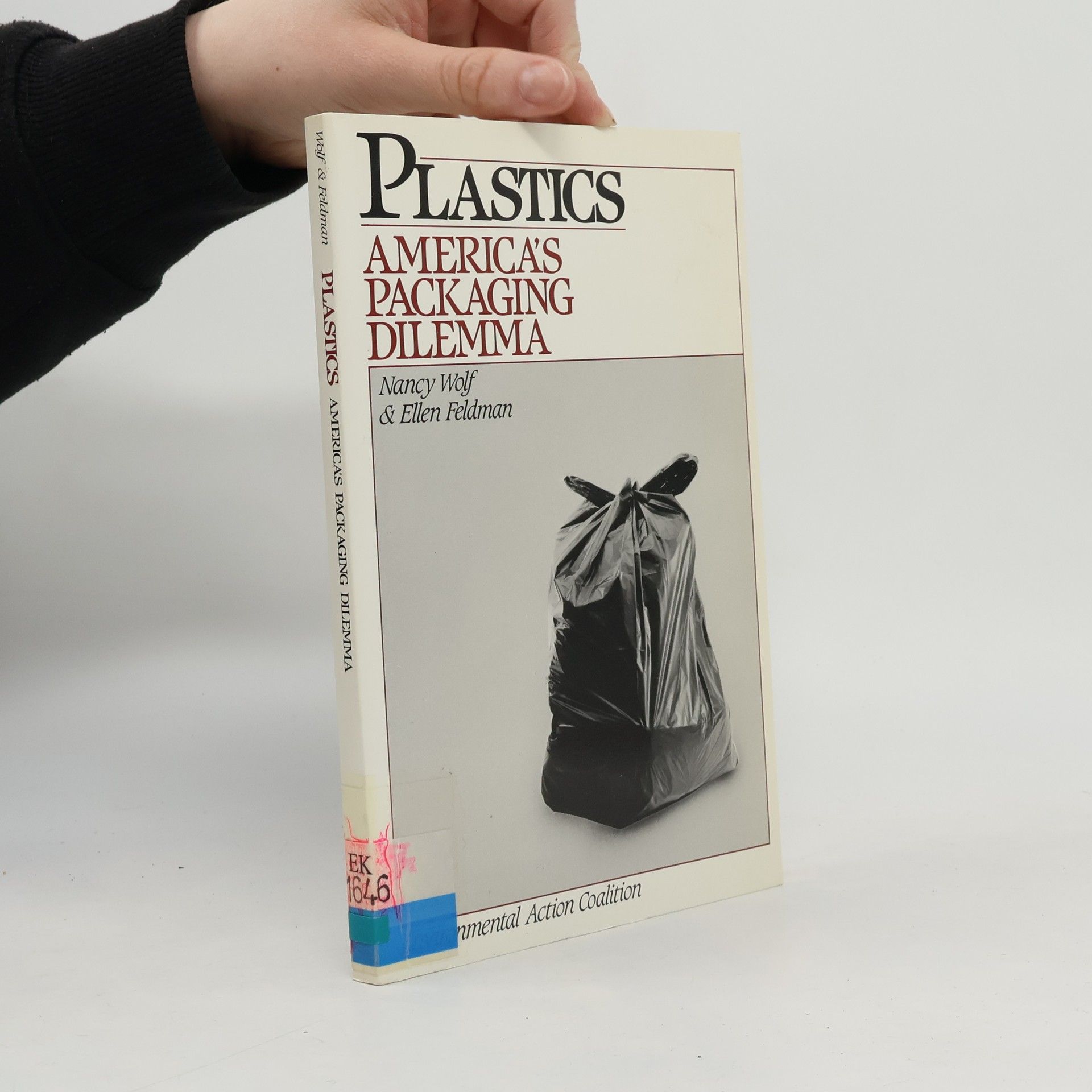 Nancy Wolf Plastics : America's packaging dilemma