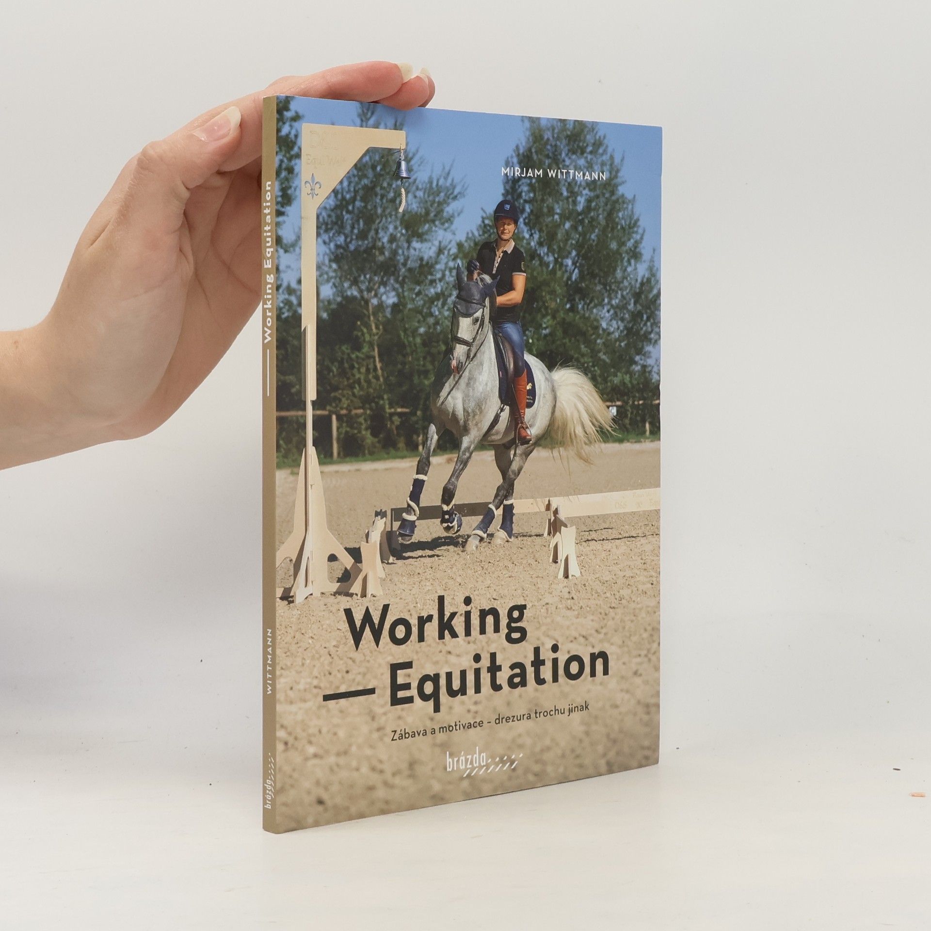 Barbora Linhartová Working - Equitation