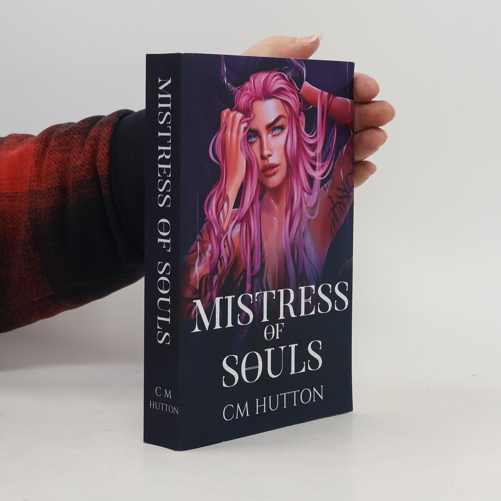 CM Hutton Mistress of Souls