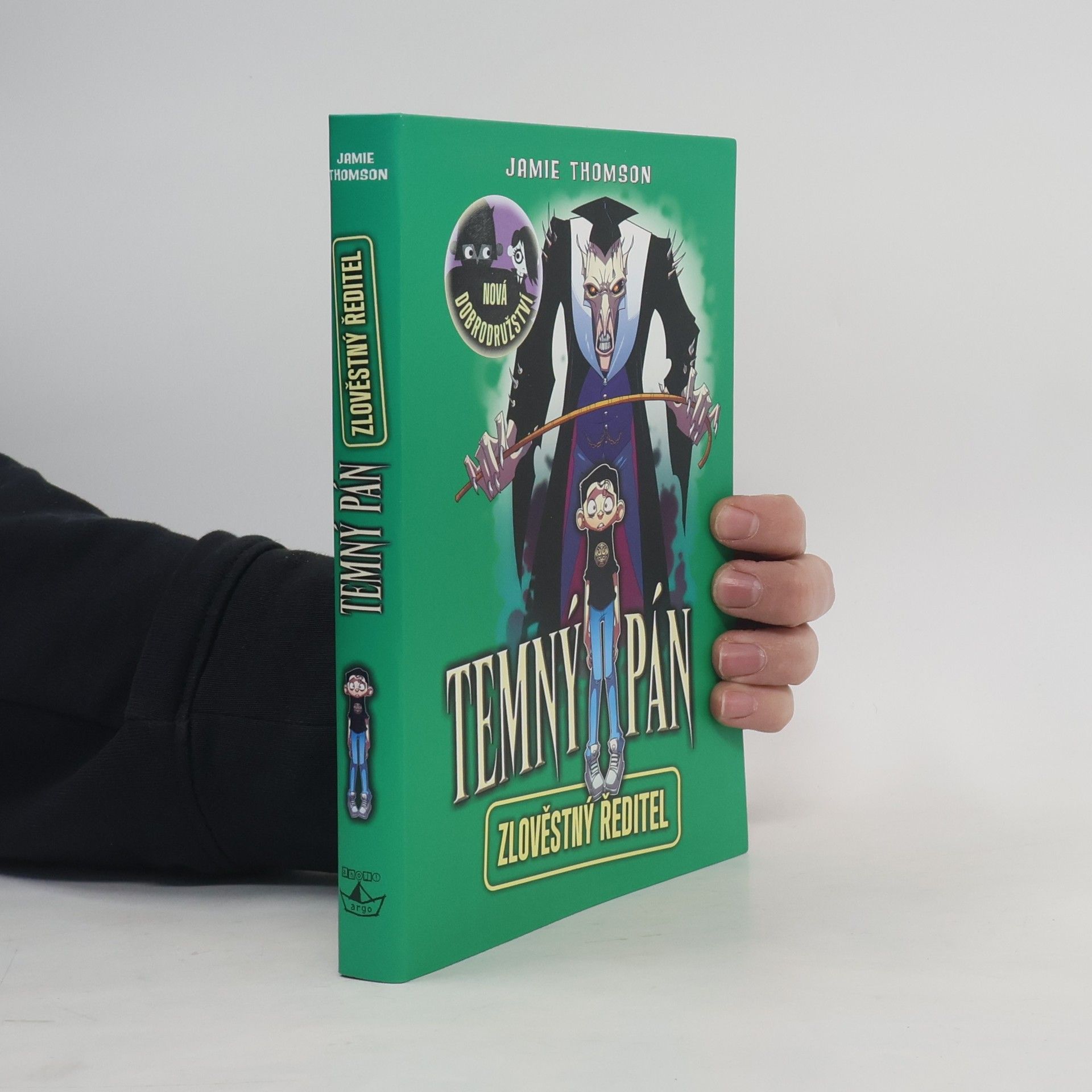 Temný pán. Zlověstný ředitel