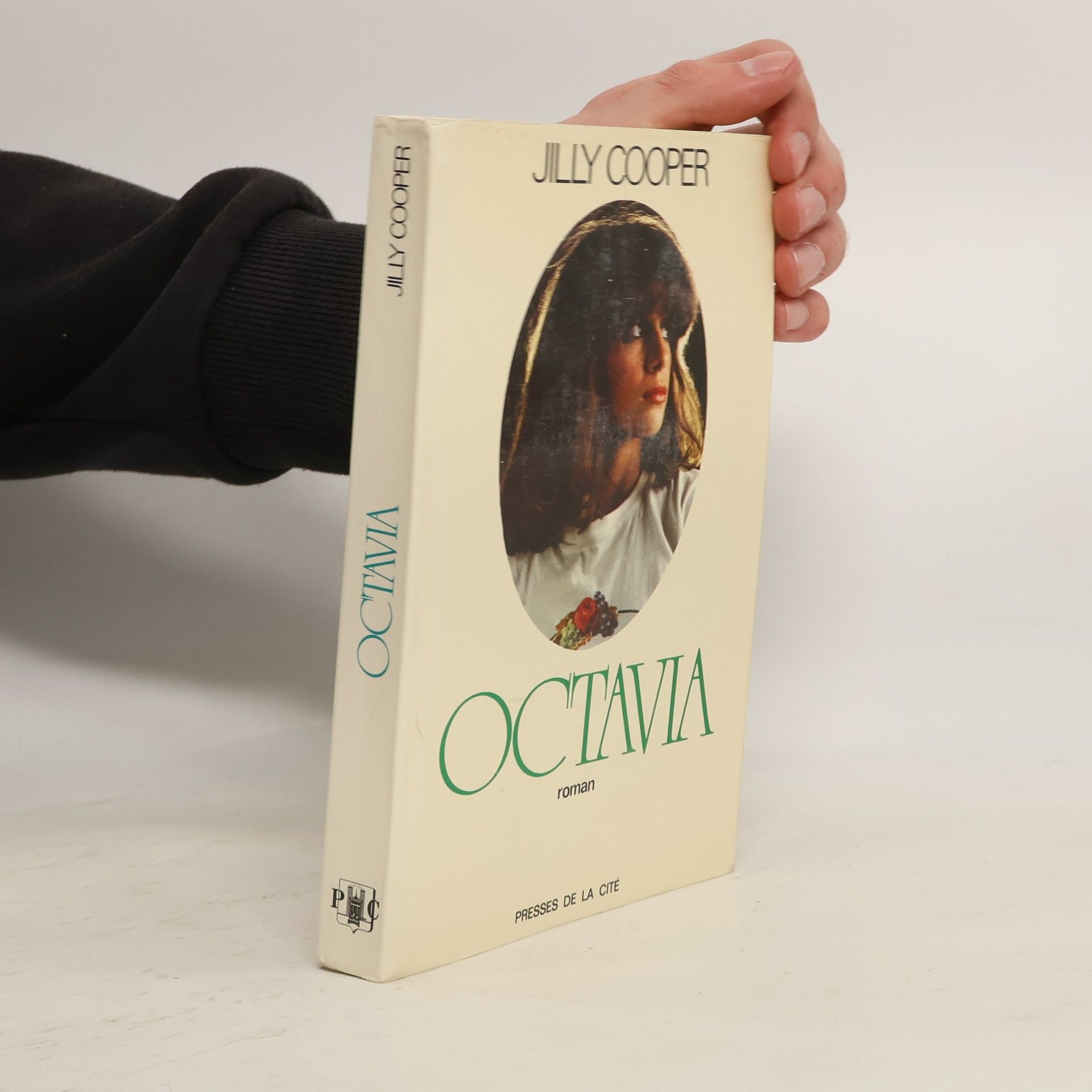 Jilly Cooper Octavia