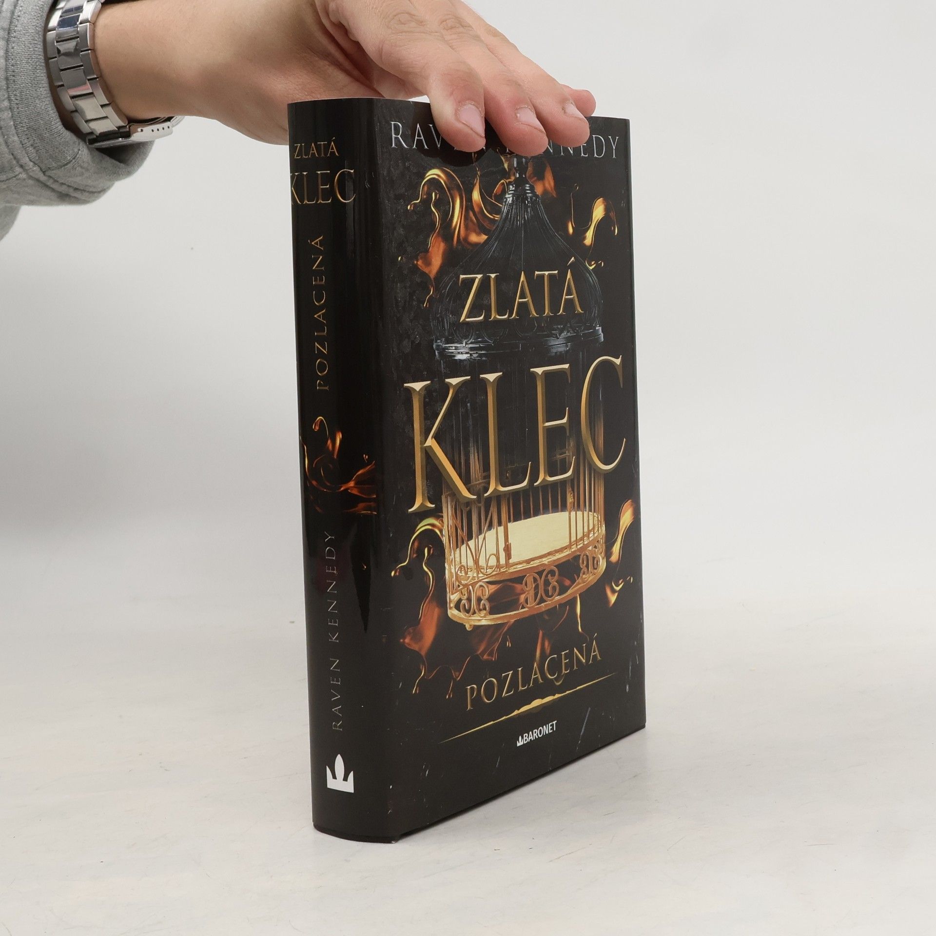 Zuzana Ľalíková Zlatá klec. Pozlacená