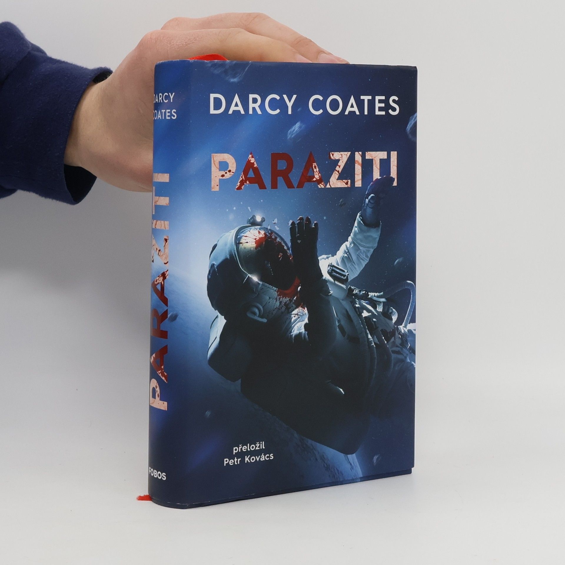 Darcy Coates Paraziti