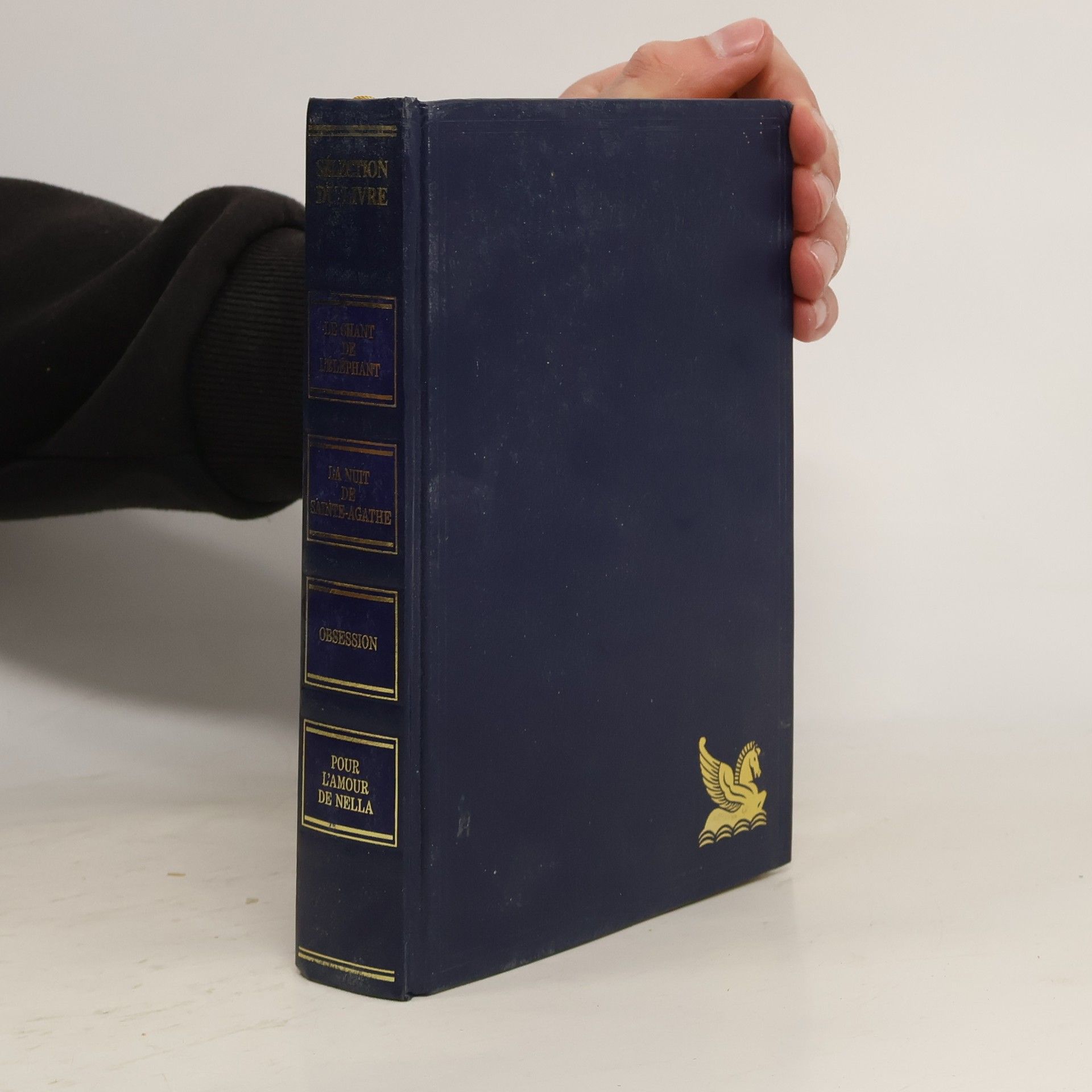 Wilbur Smith Sélection du Livre. Le chant de l'éléphant. La nuit de sainte-Agathe. Obsession. Pour l'amour de Nella