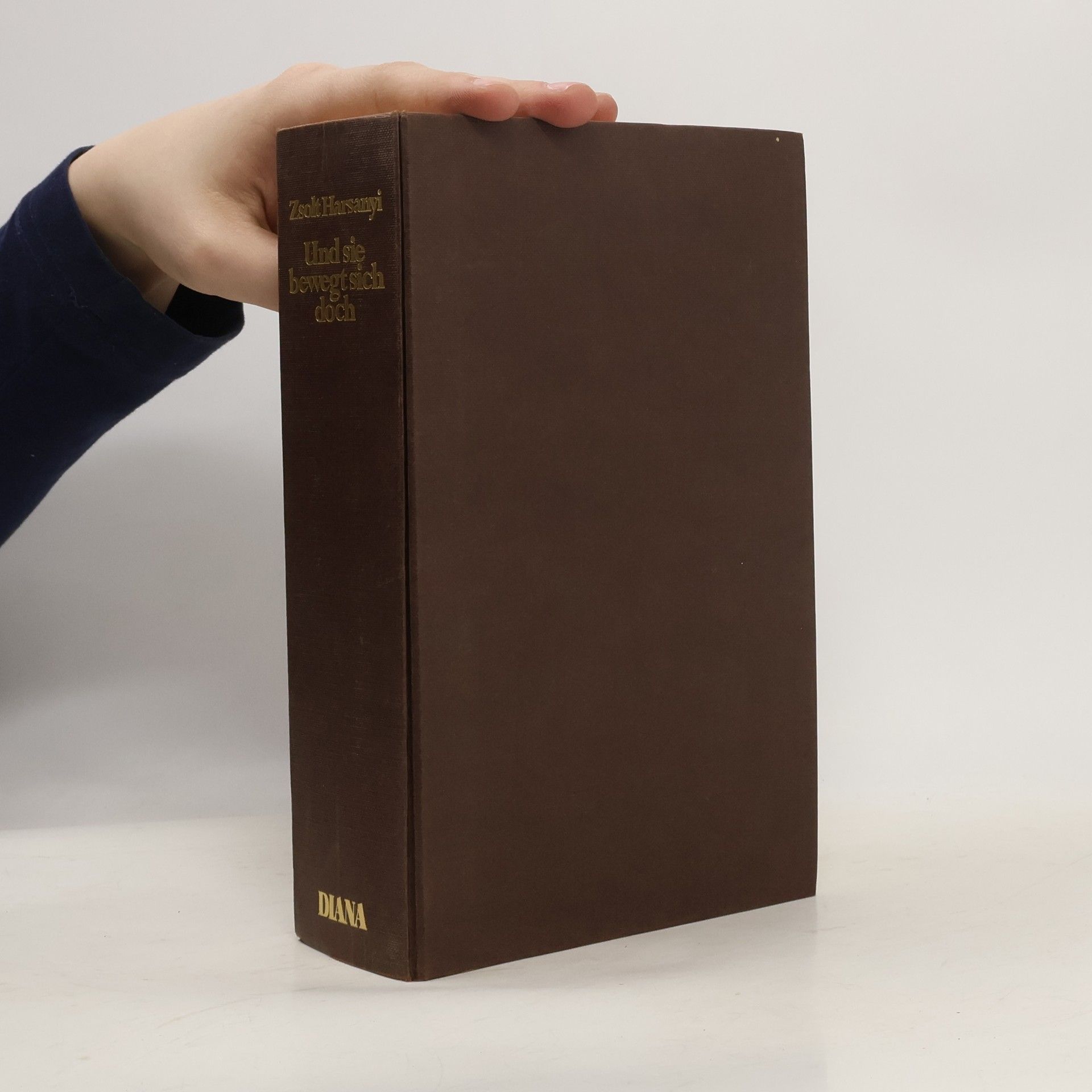 Zsolt Harsányi Und sie bewegt sich doch. Biographischer Roman