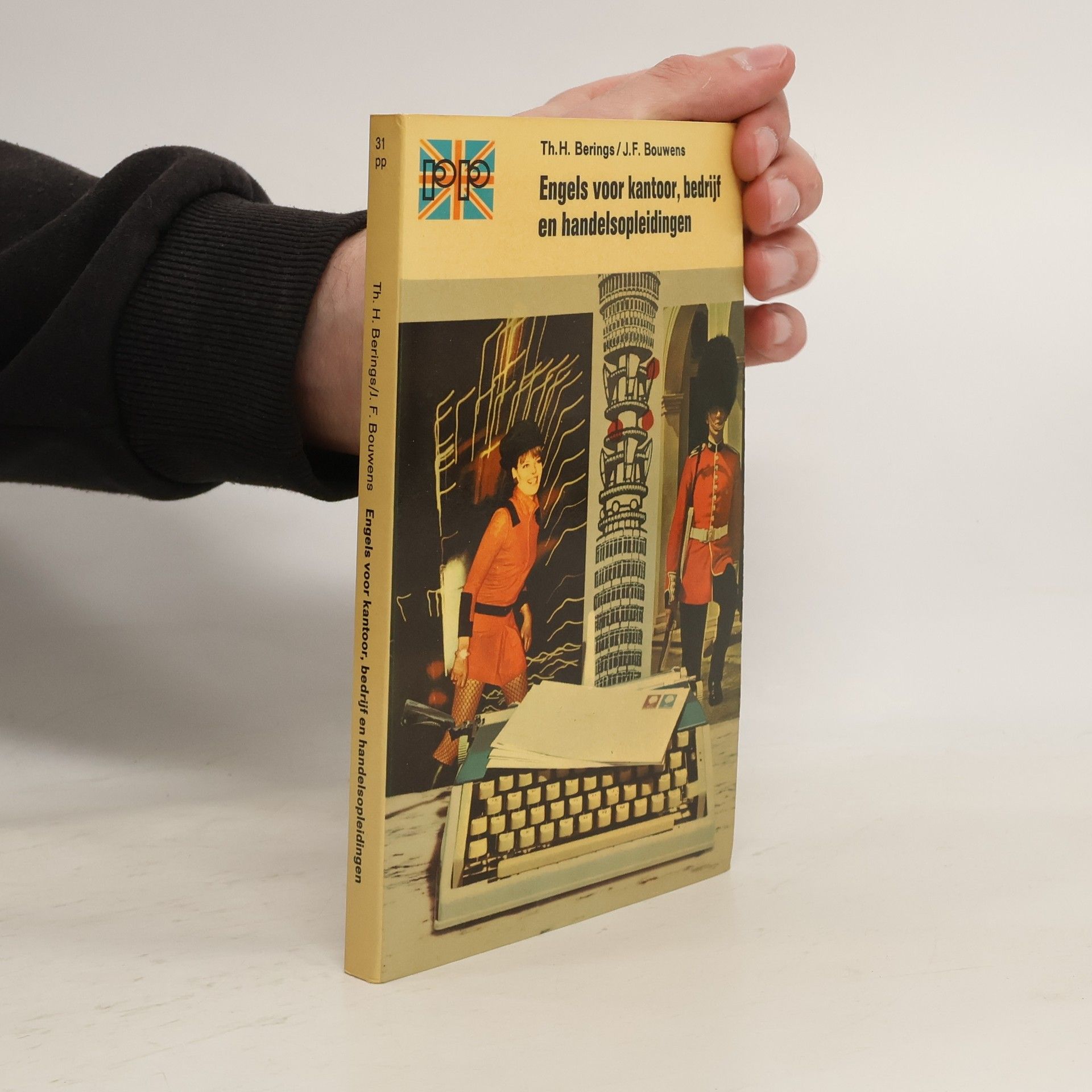 Th. H. Berings Prakta paperbacks - 31: Engels voor kantoor, bedrijf en handelsopleidingen