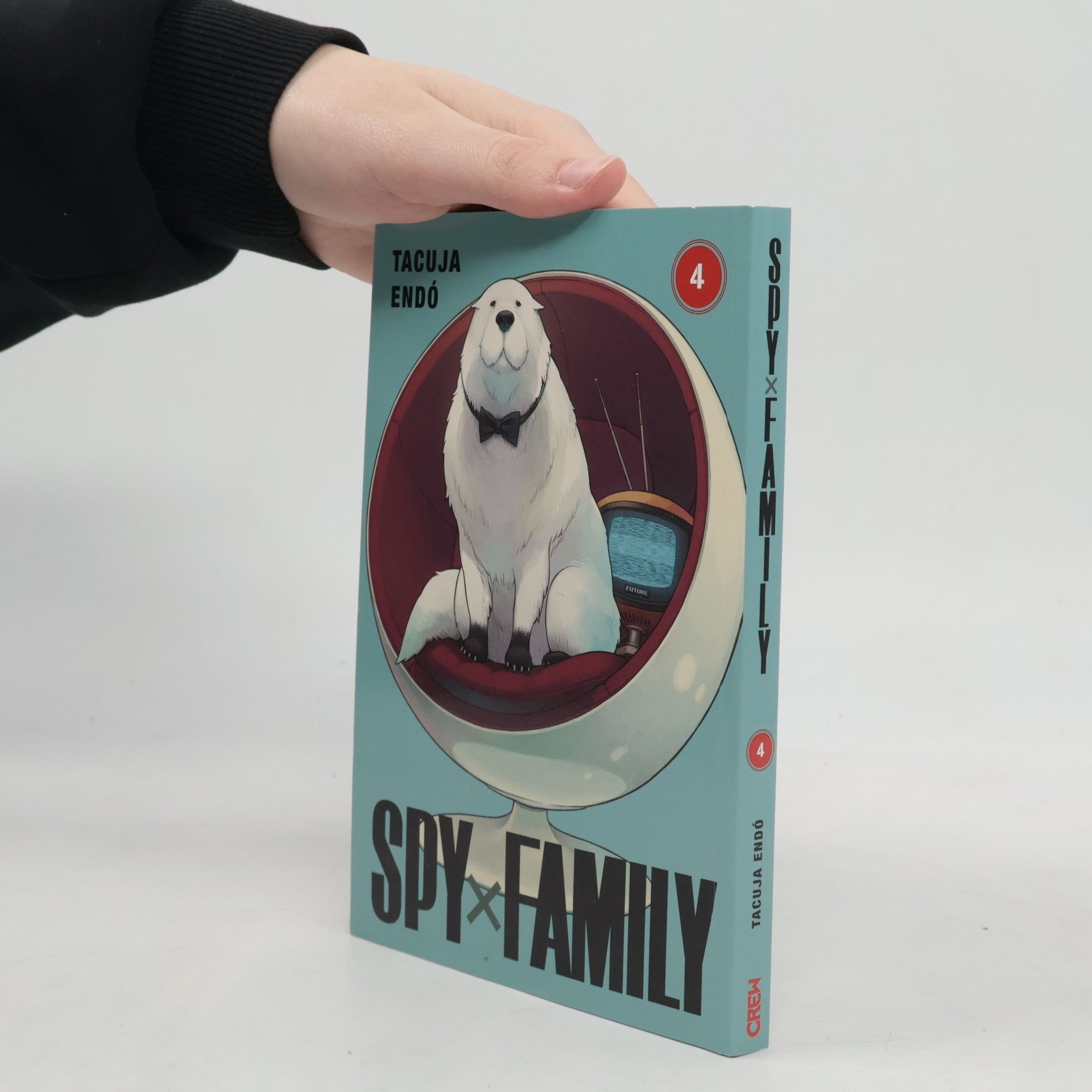 Tacuja Endó Spy x Family 4