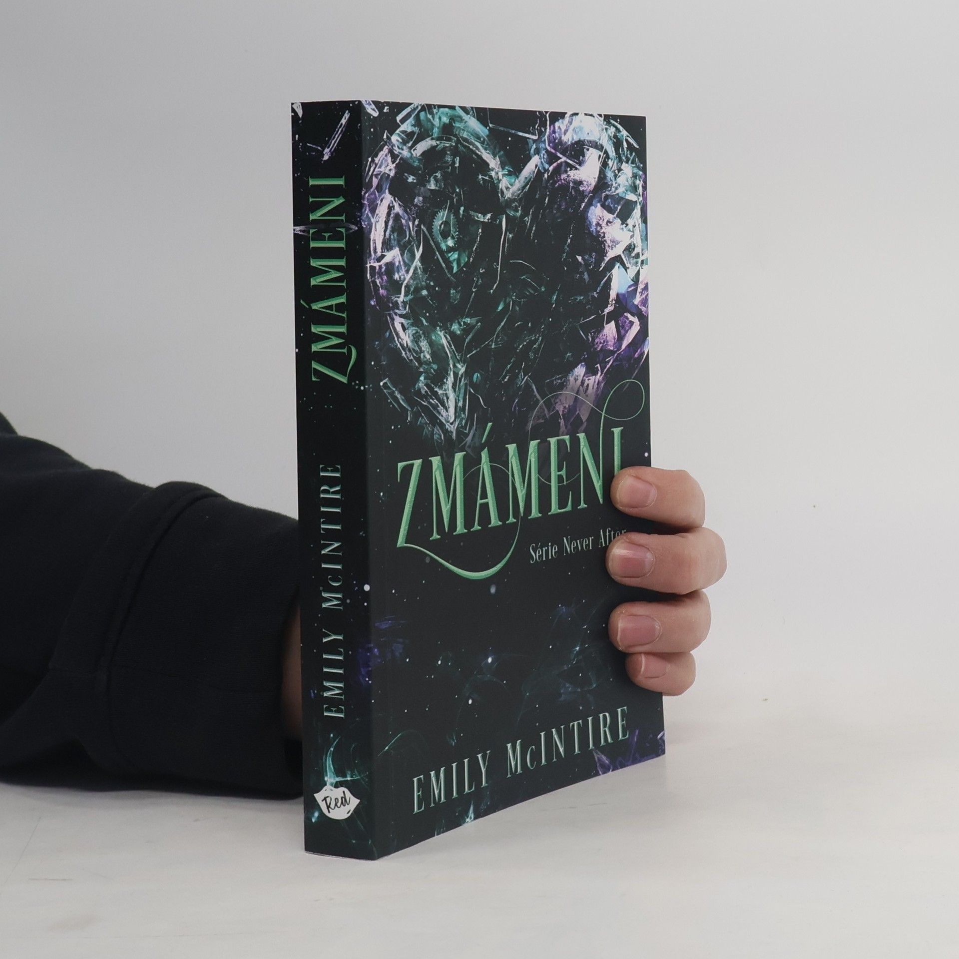 Emily McIntire Zmámeni