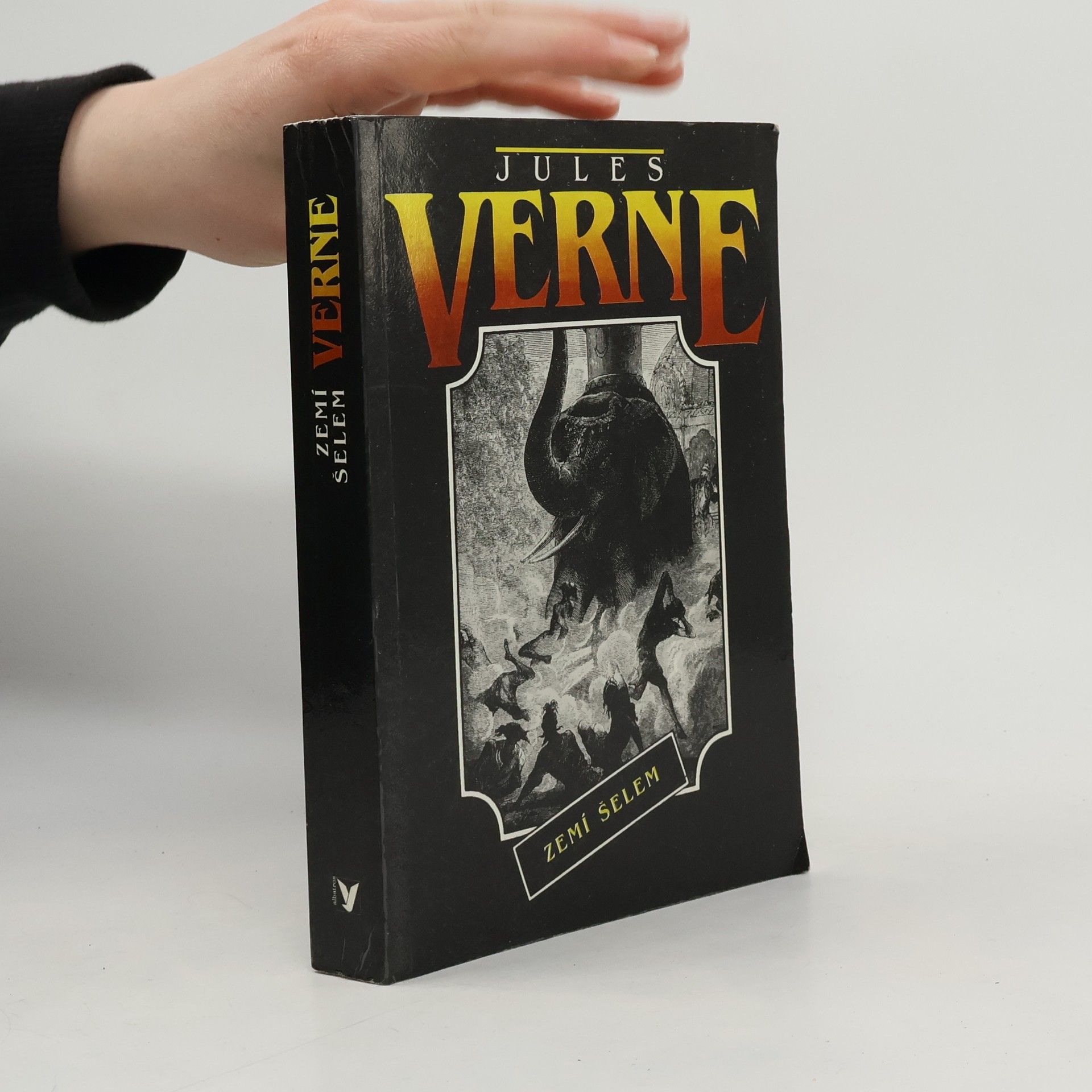 Jules Verne Zemí šelem