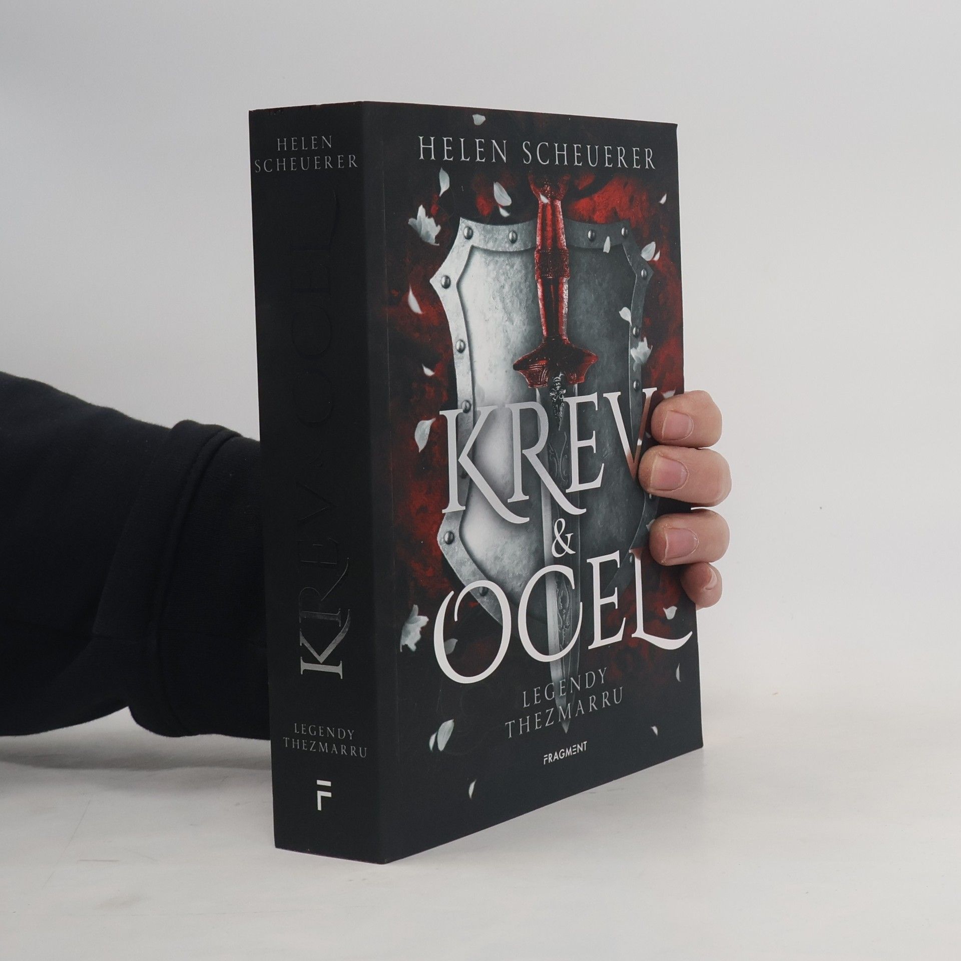 Helen Scheuerer Krev & ocel