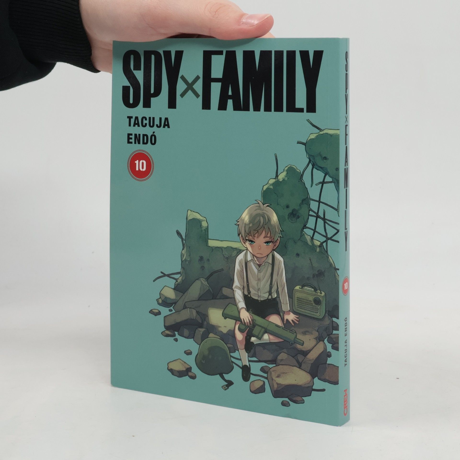 Tacuja Endó Spy x Family 10