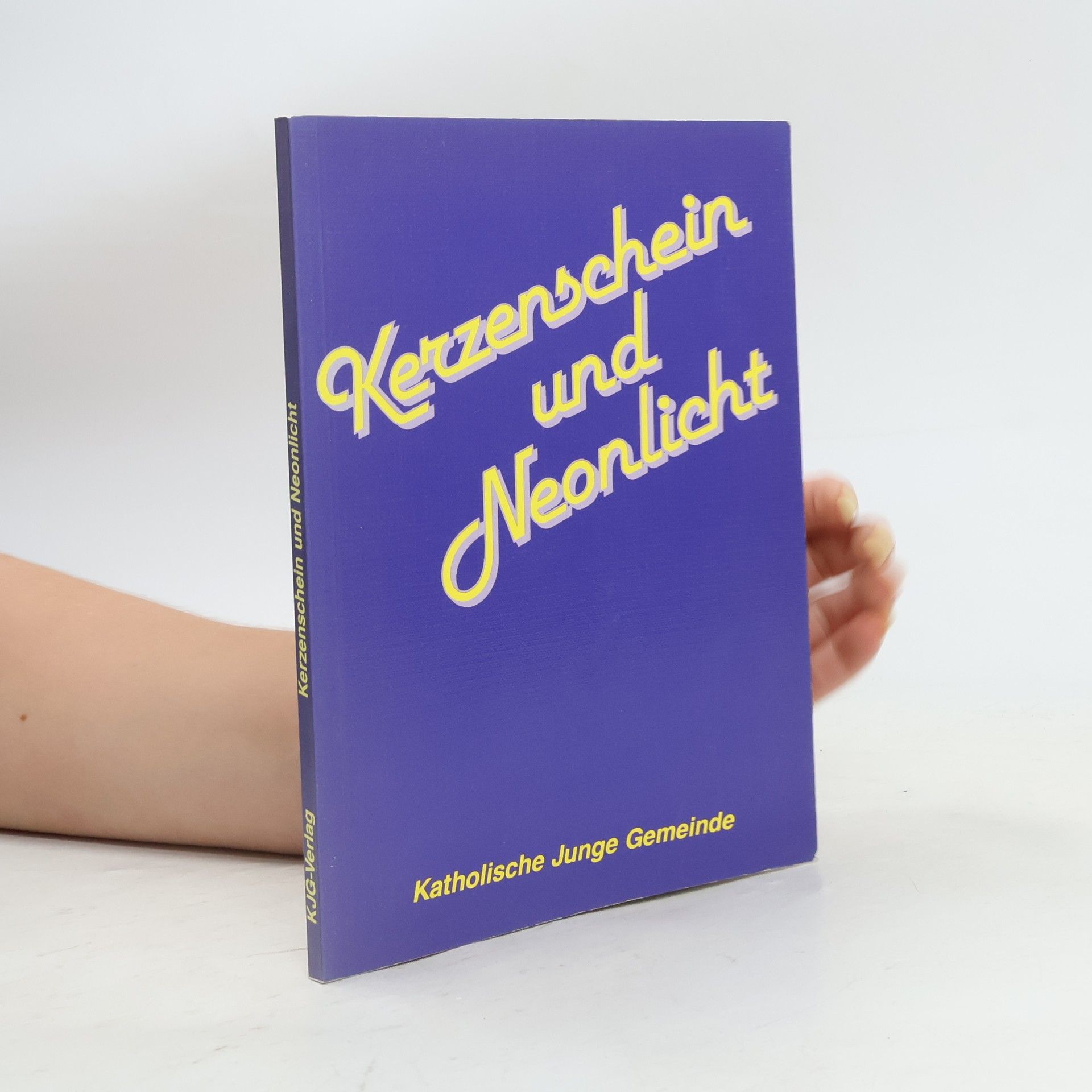 Auteurscollectief Kerzenschein und Neonlicht