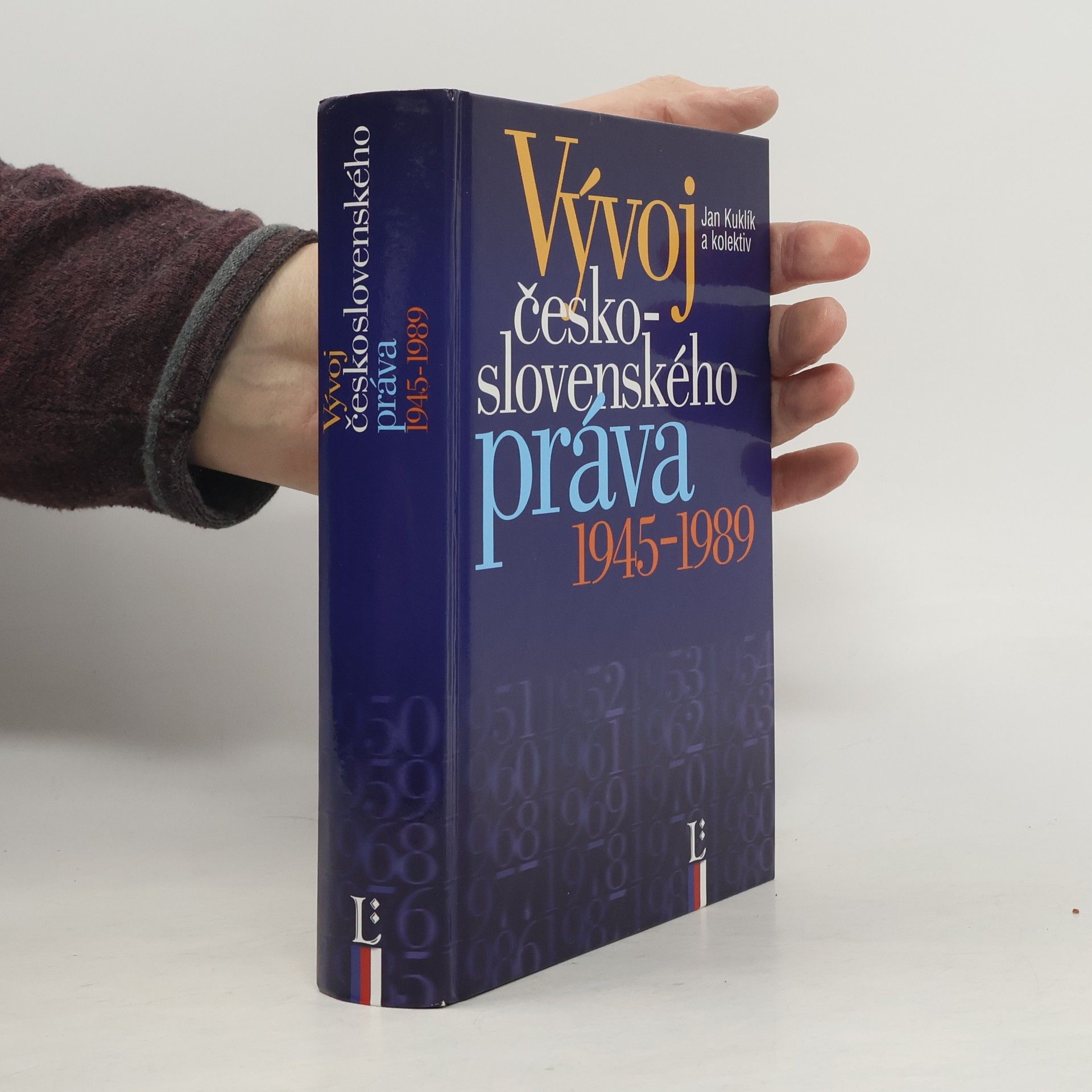 Jan Kuklík ml. Vývoj československého práva 1945-1989