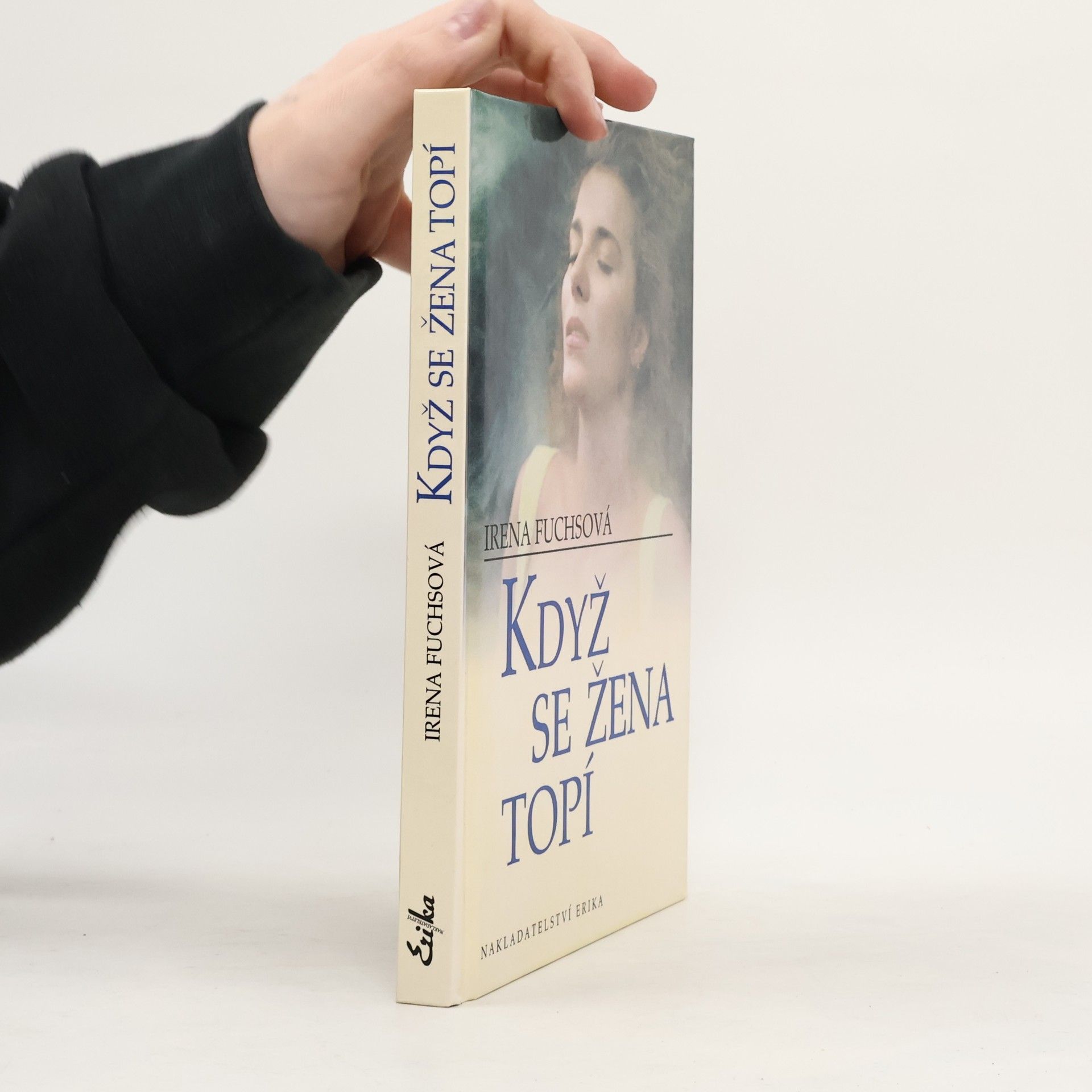 Když se žena topí