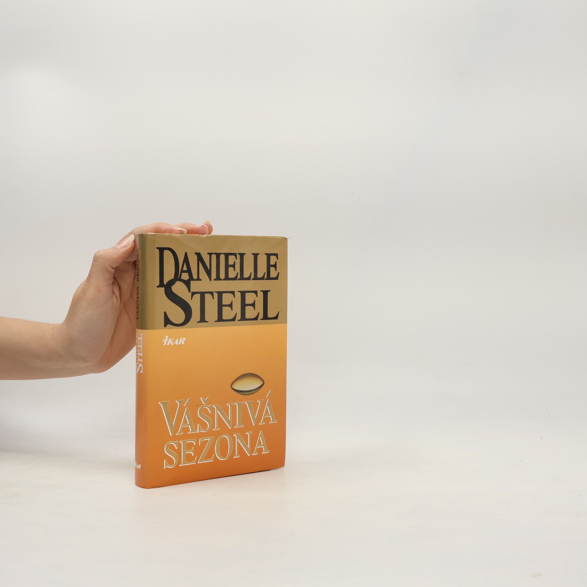 Danielle Steel Vášnivá sezona