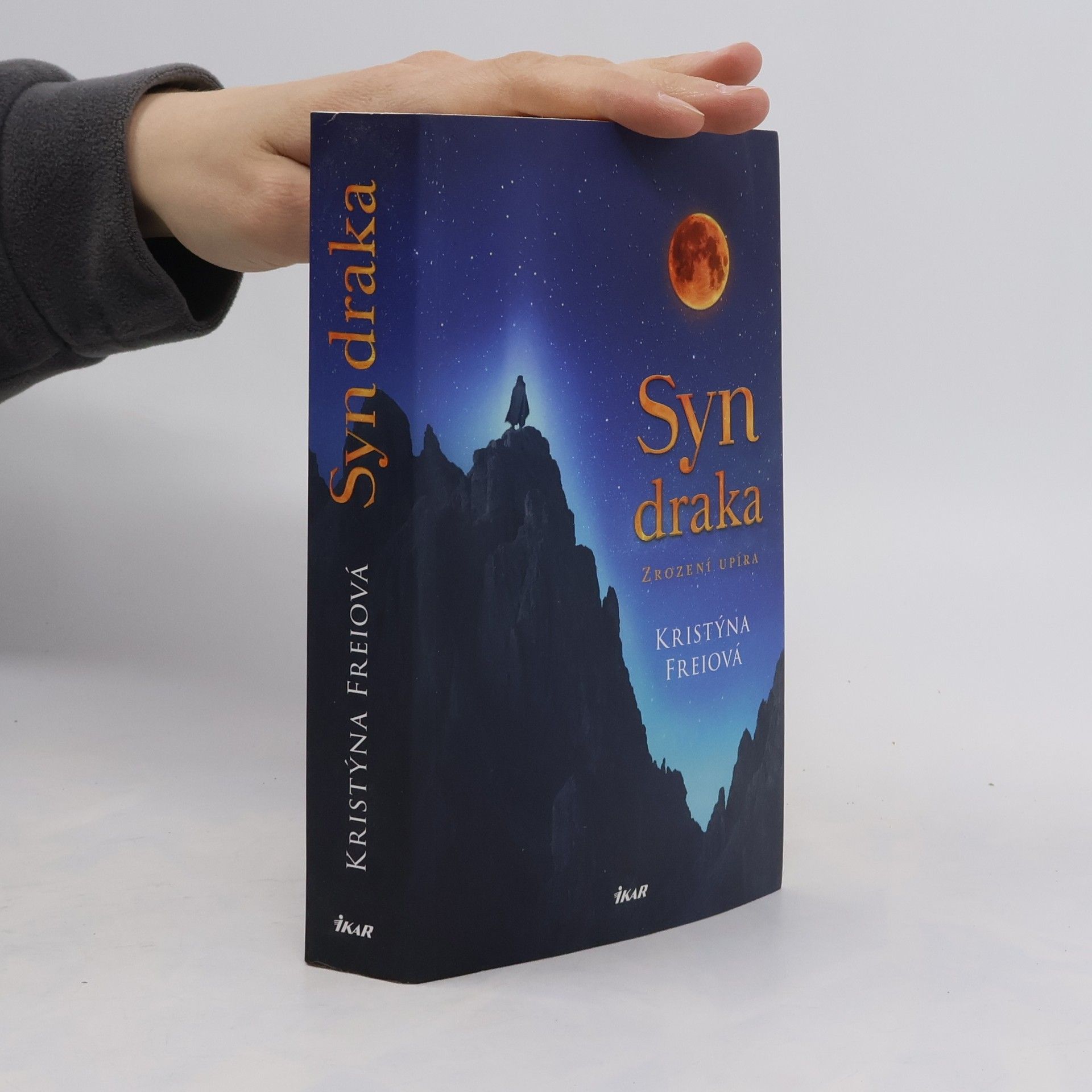 Kristýna Freiová Syn draka