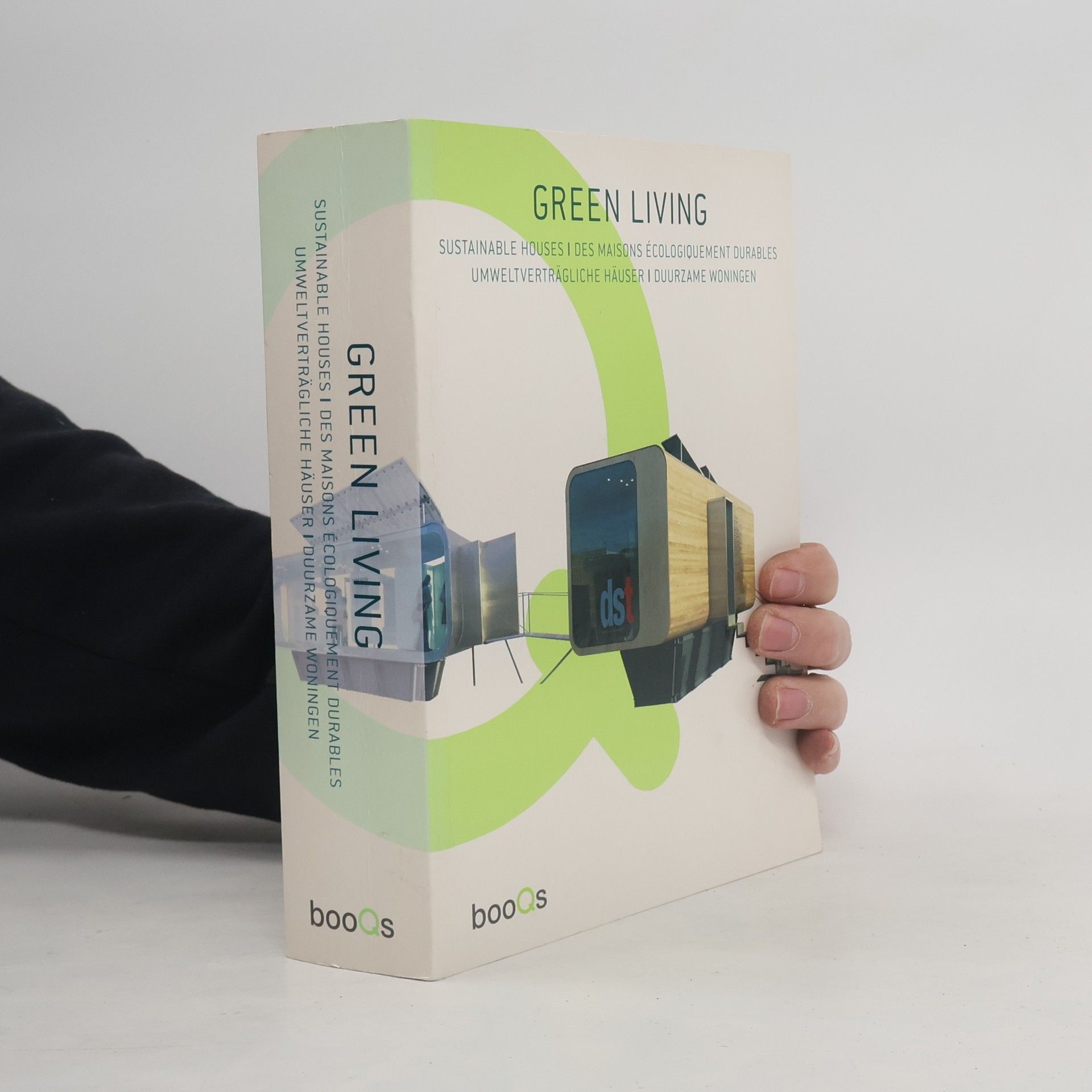 Àlex Sánchez Vidiella Green living : sustainable houses