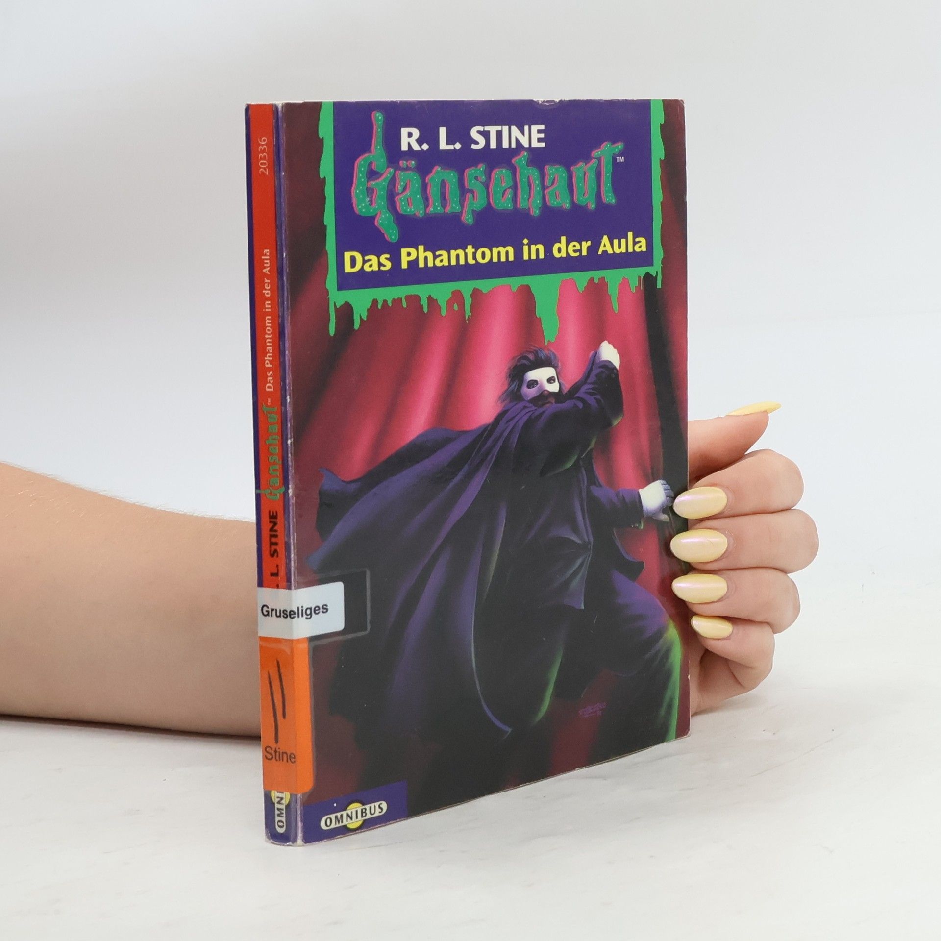 Günter W. Kienitz Das Phantom in der Aula