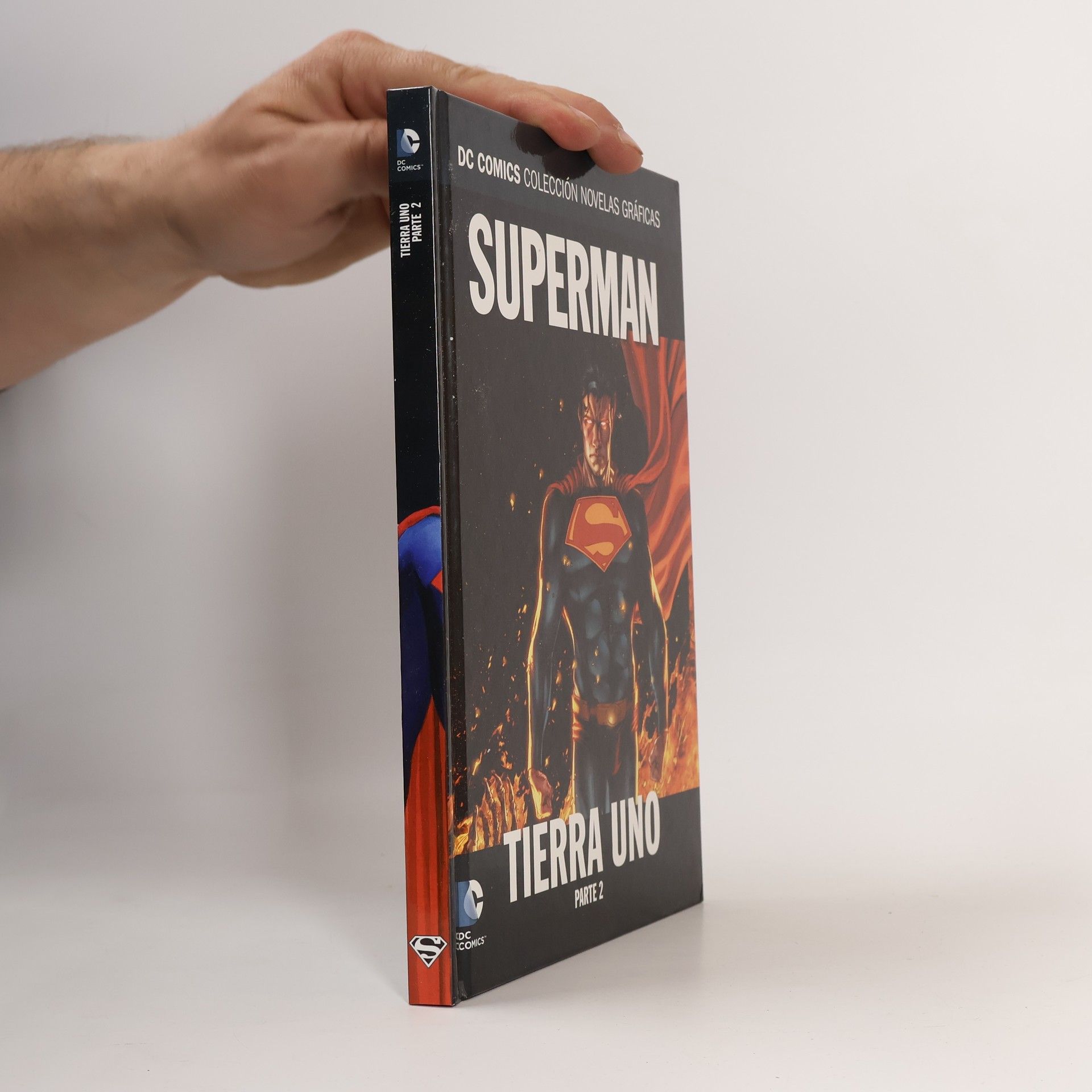 Autorenkollektiv Superman. Tierra uno