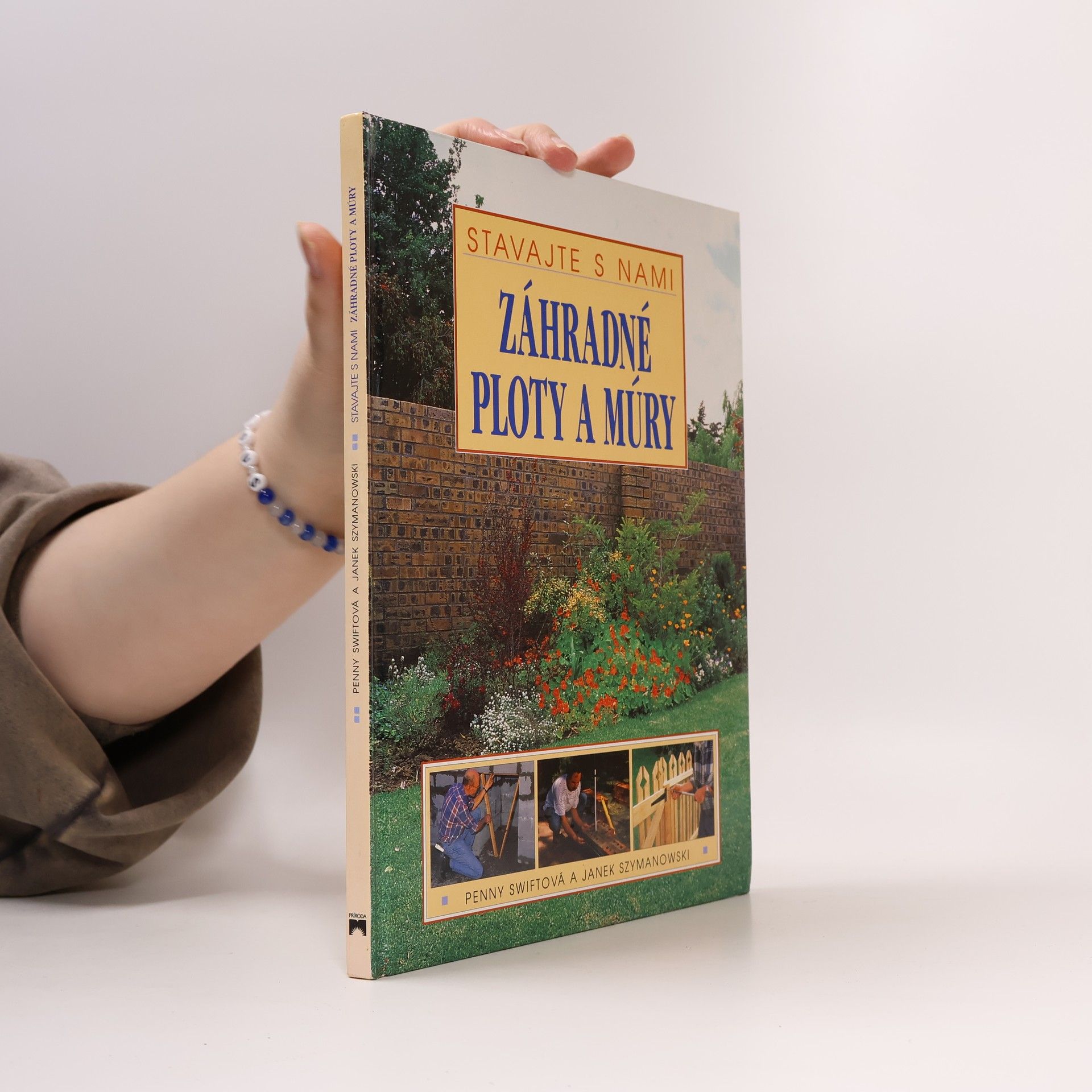 Penny a. Szymanowski Janek Swiftová Záhradné ploty a múry