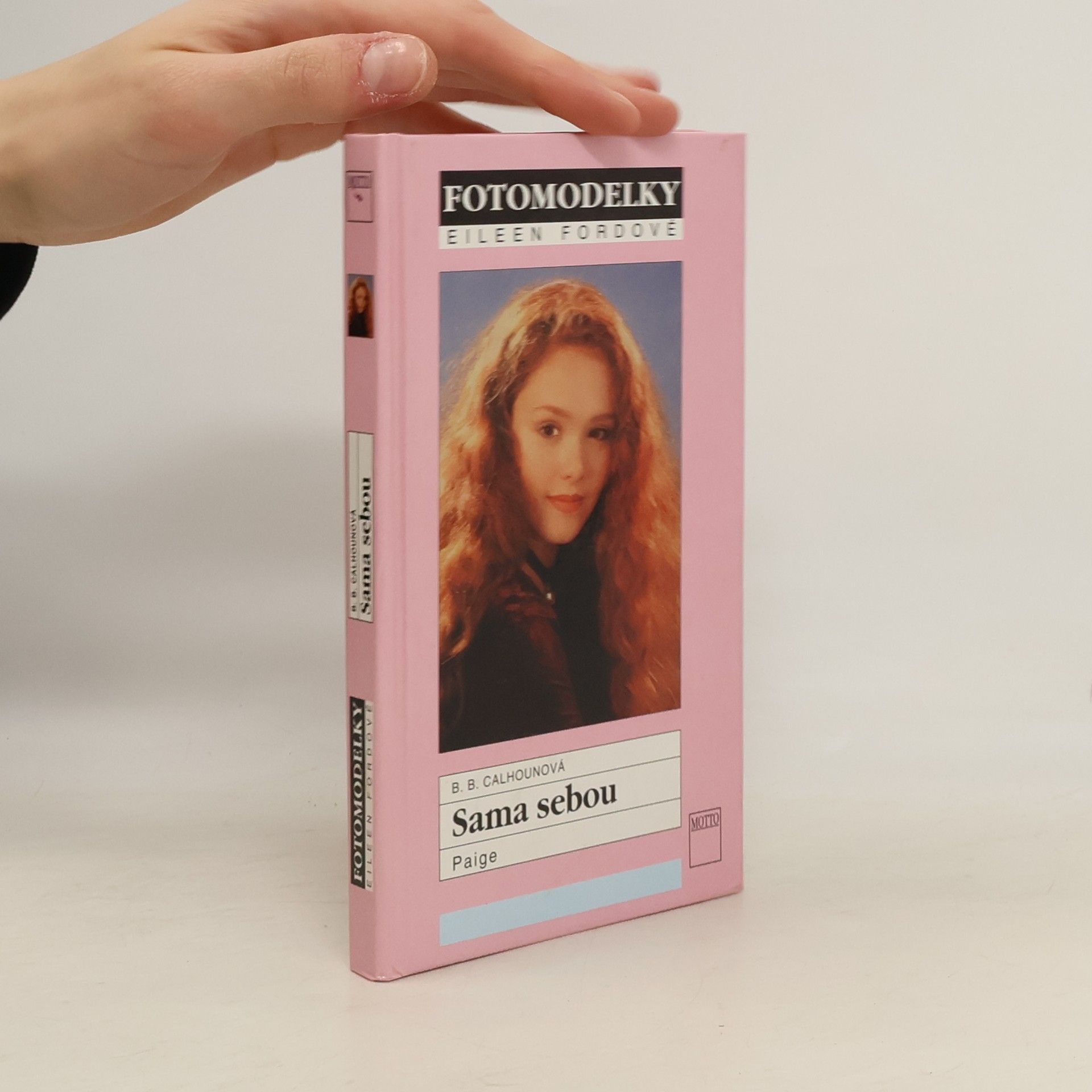 B. B. Calhoun Sama sebou. Paige