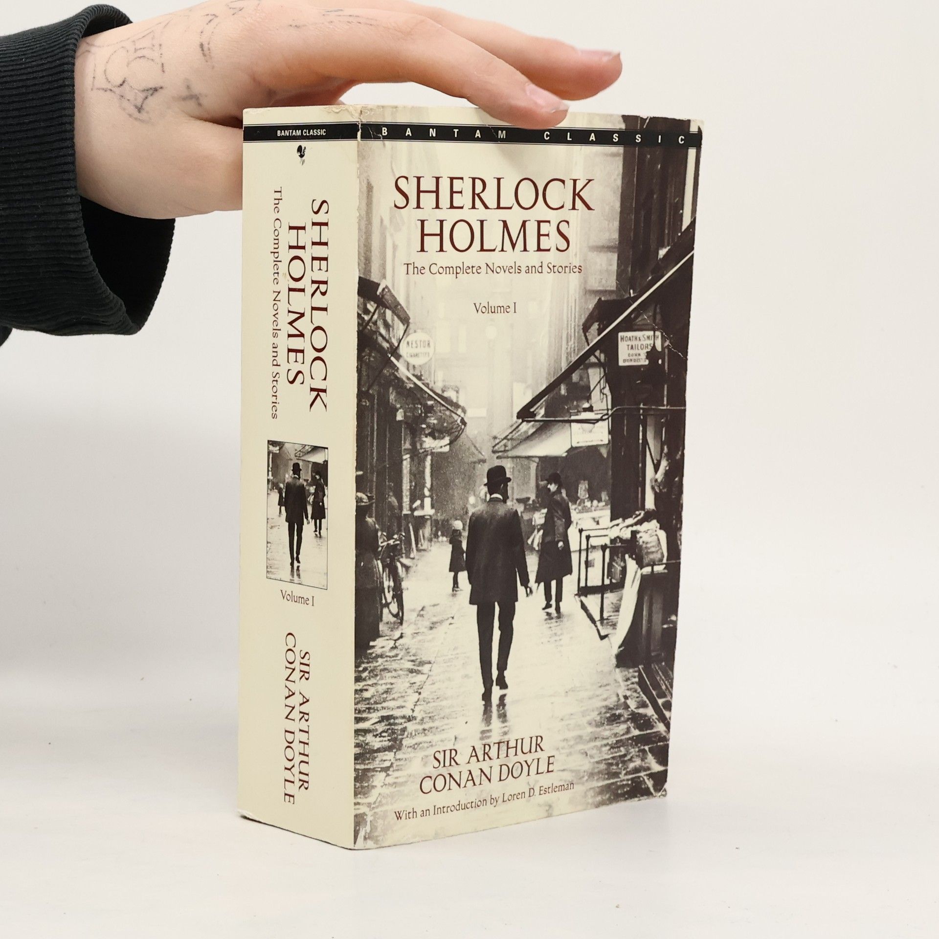 Arthur Conan Doyle Sherlock Holmes: The complete novels and stories. Volume I