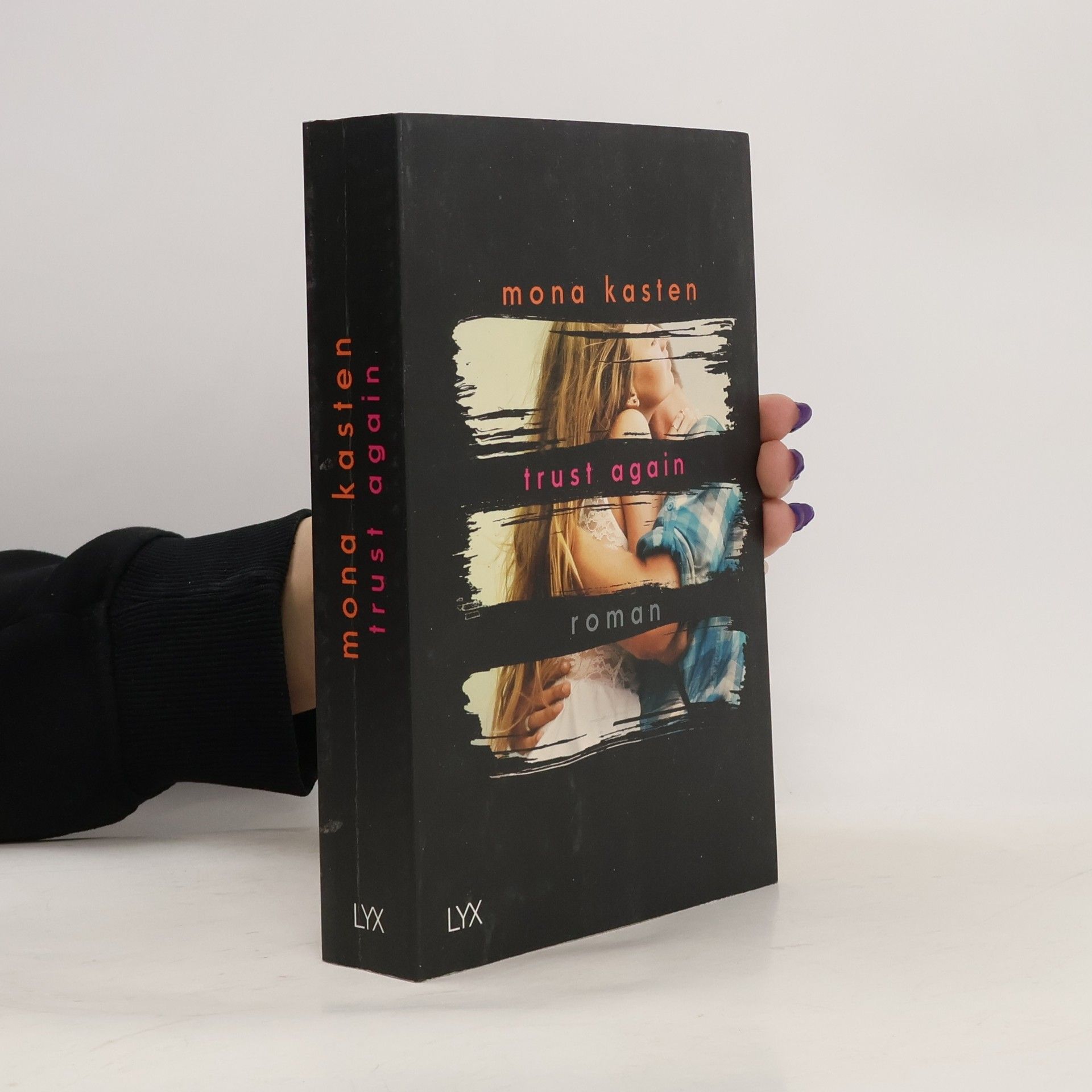 Mona Kasten Trust again