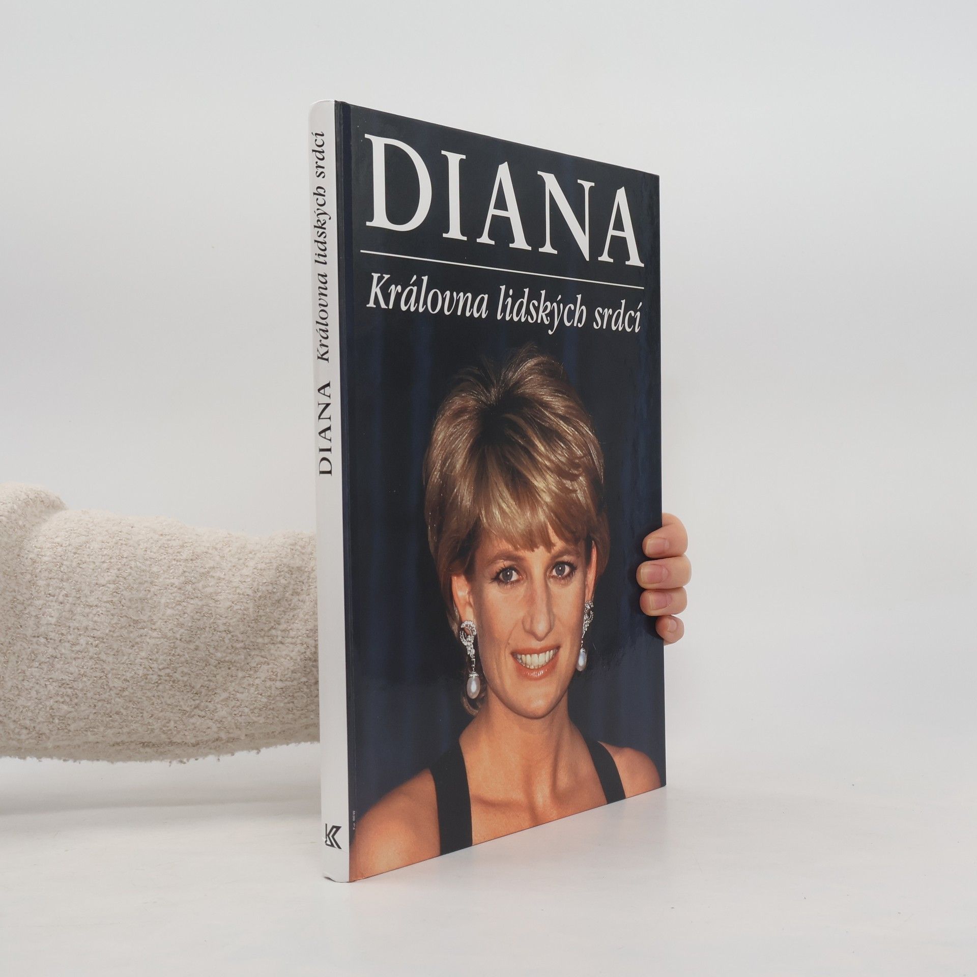 Michael OMara Diana. Královna lidských srdcí