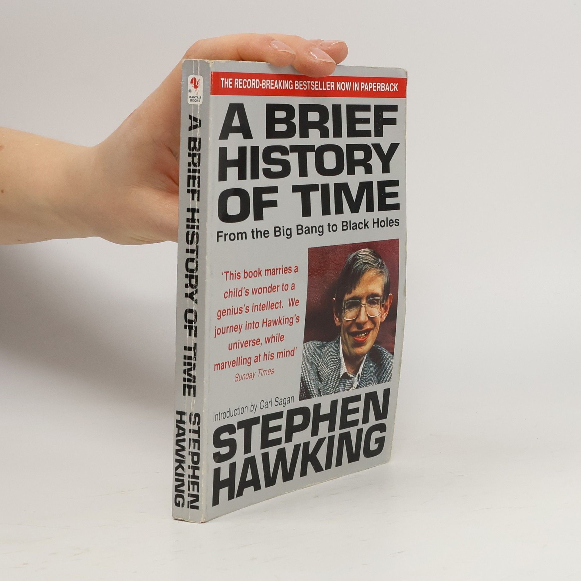 Stephen Hawking A brief history of time : from the big bang to black holes