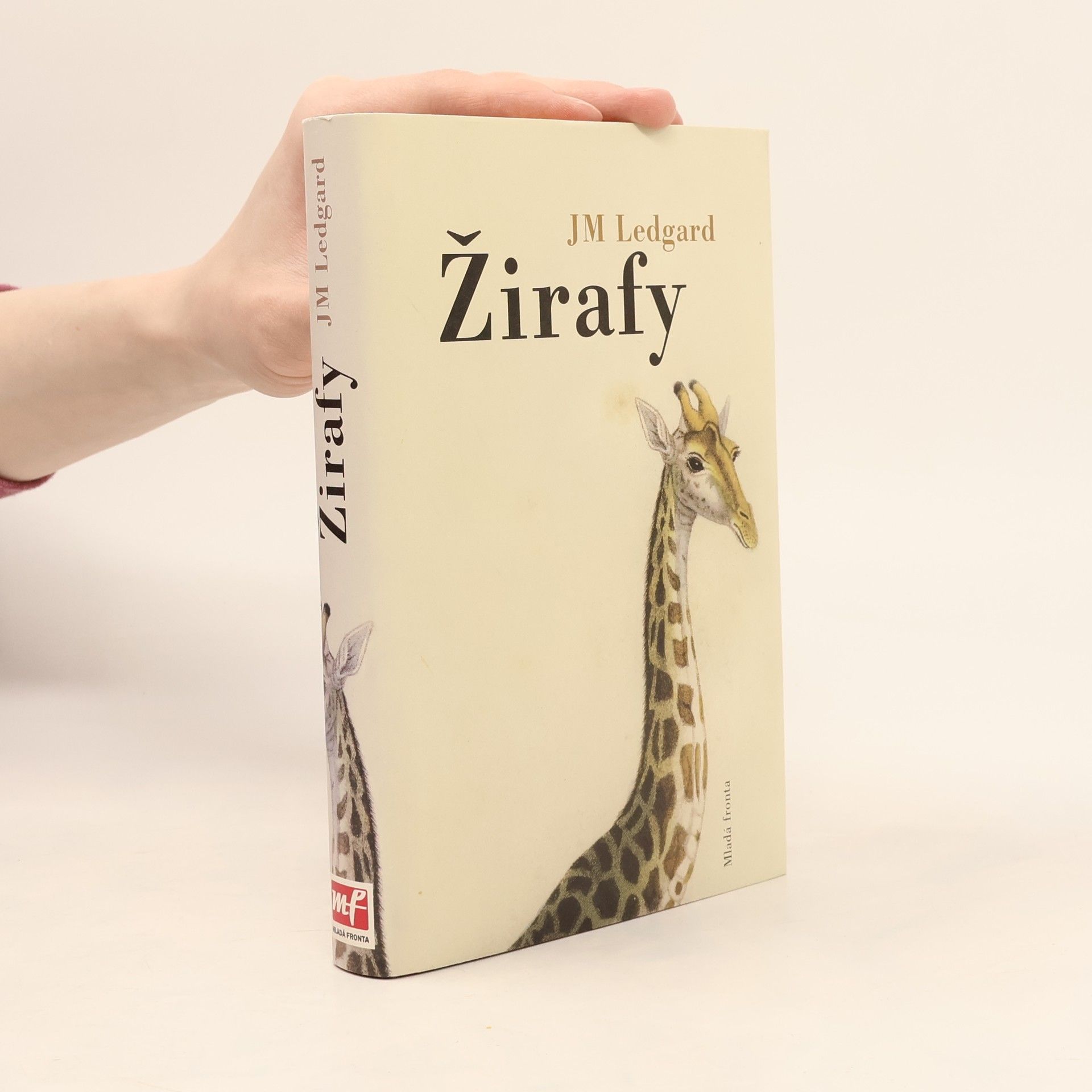 J.M. Ledgard Žirafy