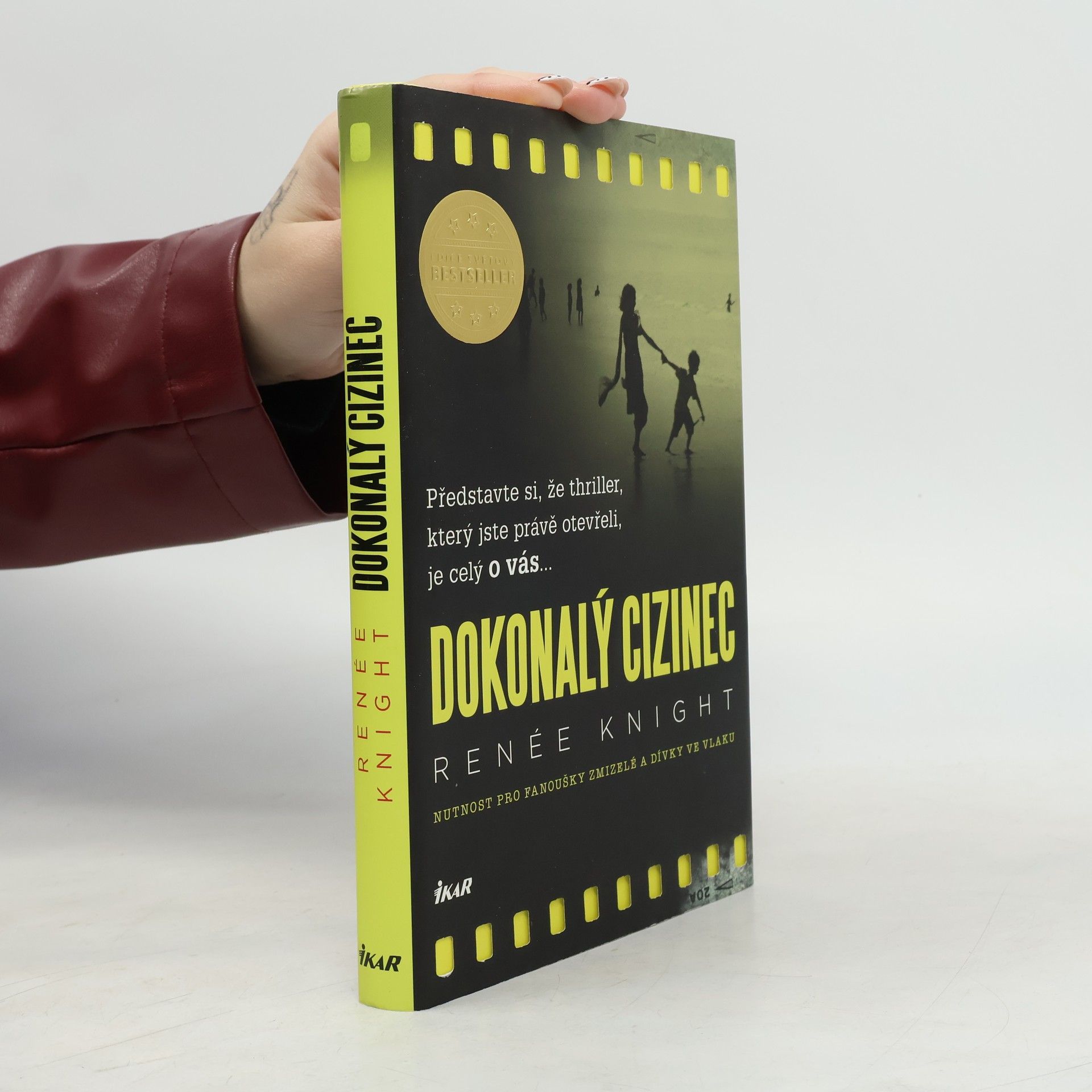 Rene e. Knight Dokonalý cizinec