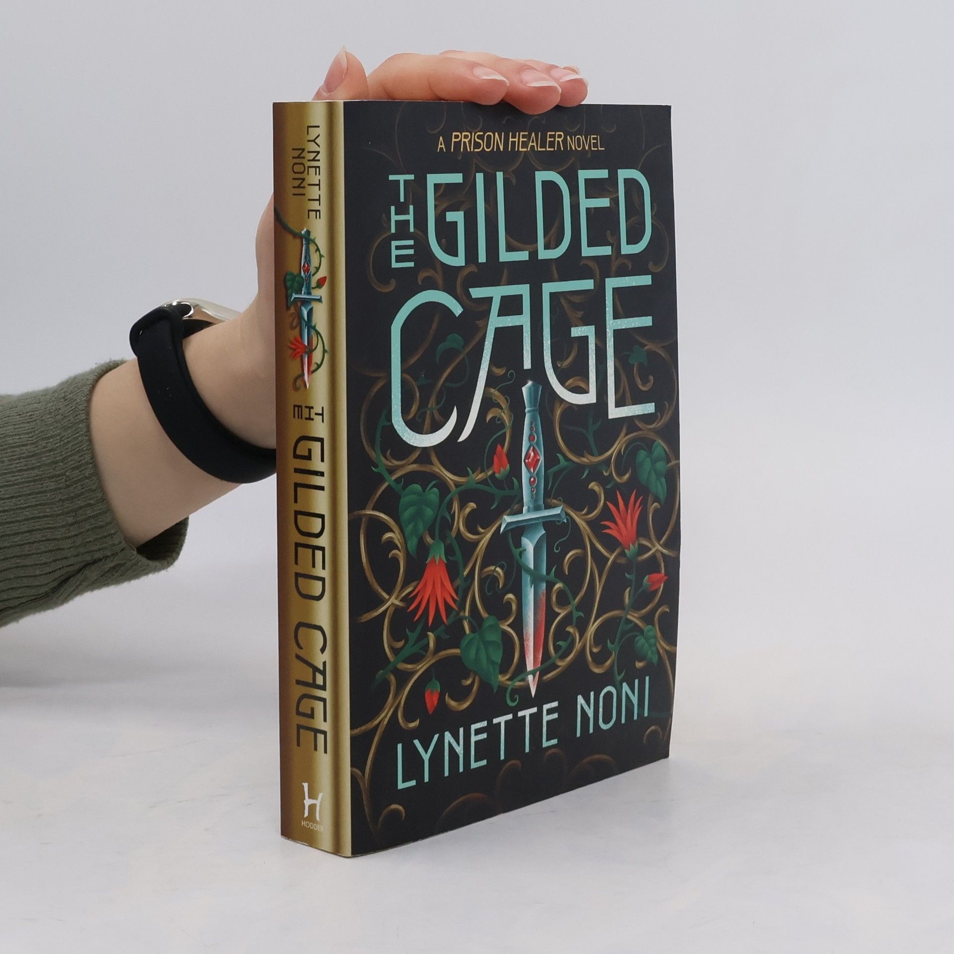 Lynette Noni The Gilded Cage