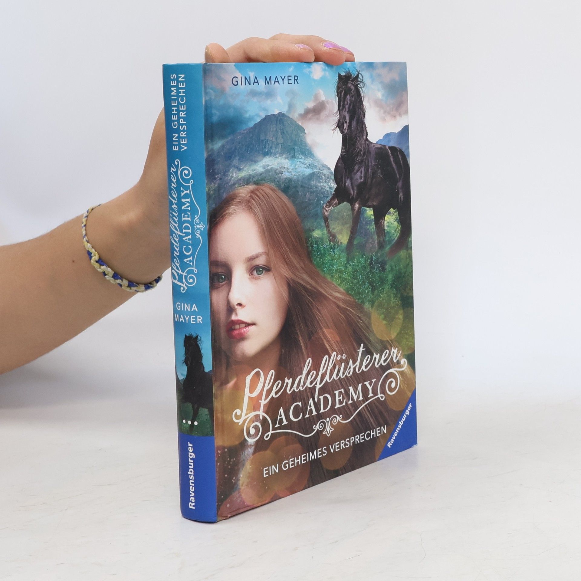Gina Mayer Pferdeflüsterer Academy. Band 2: Ein geheimes Versprechen.