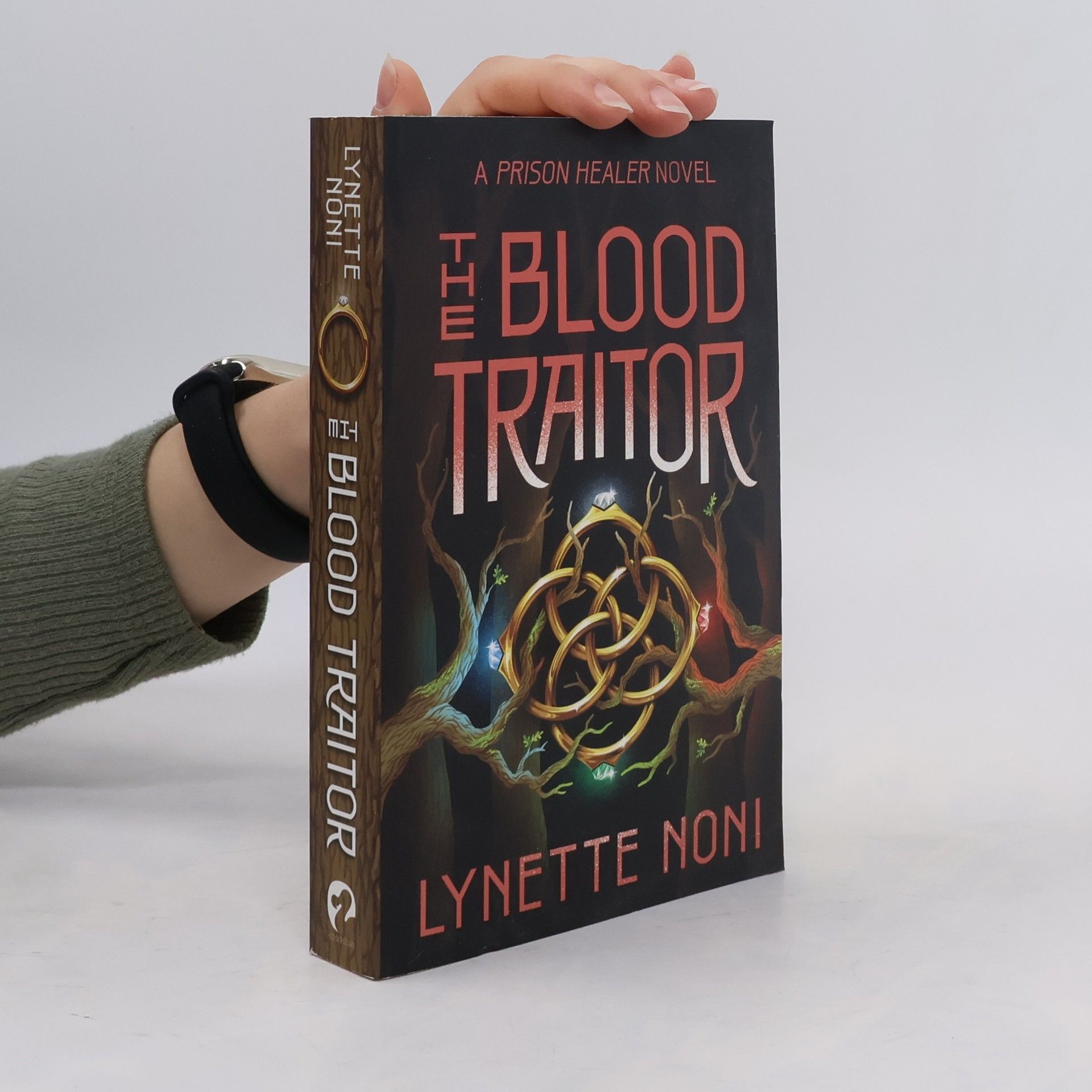 Lynette Noni The Blood Traitor