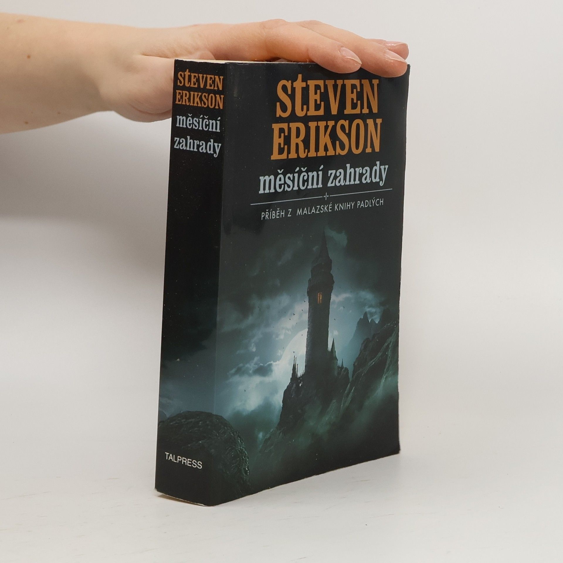 Steven Erikson Měsíční zahrady