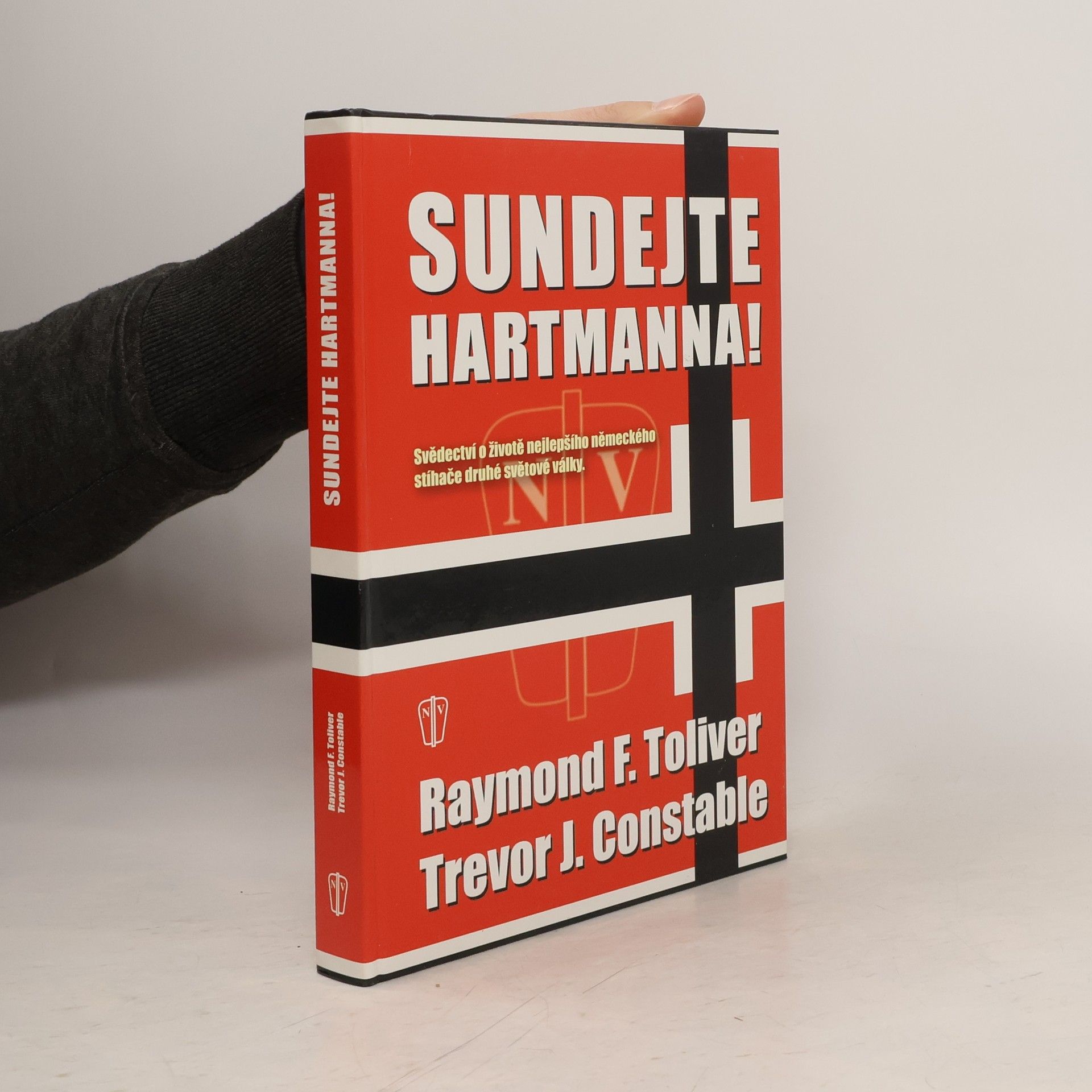 Raymond F. Toliver Sundejte Hartmanna!