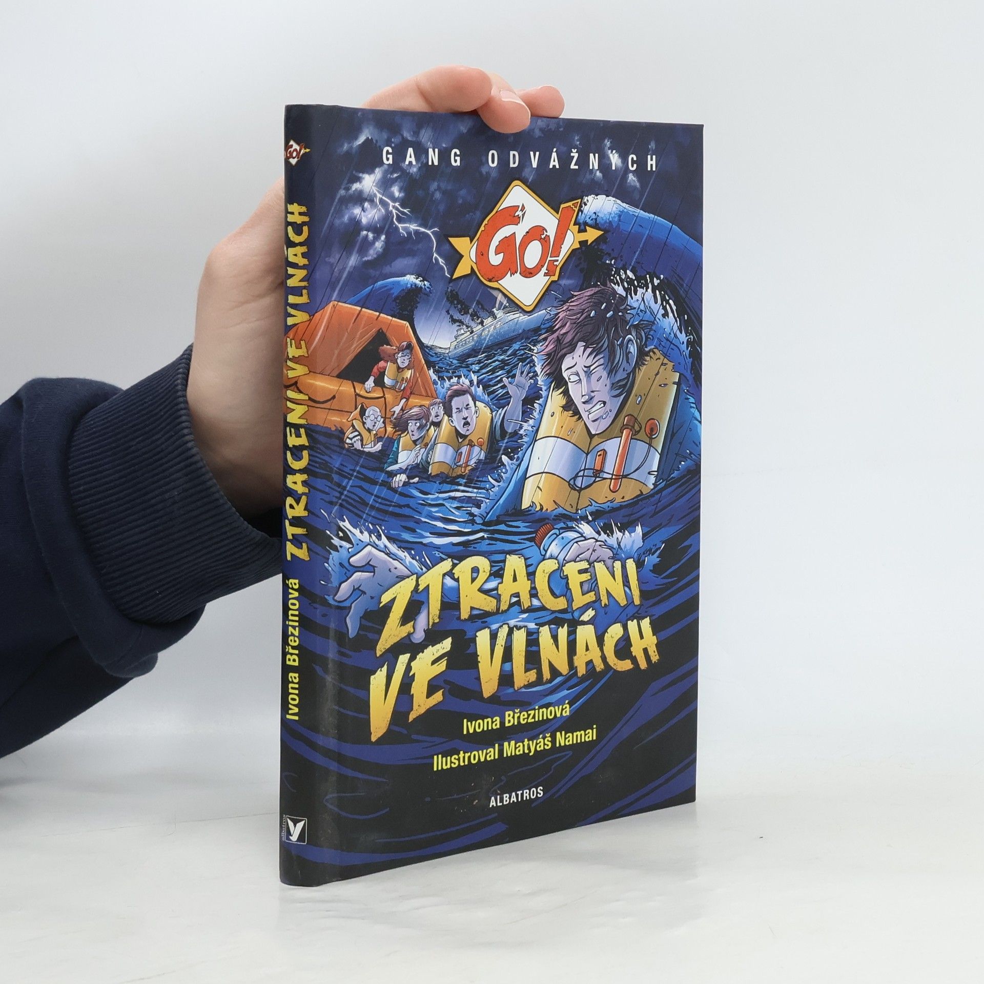 Ivona Březinová Ztraceni ve vlnách