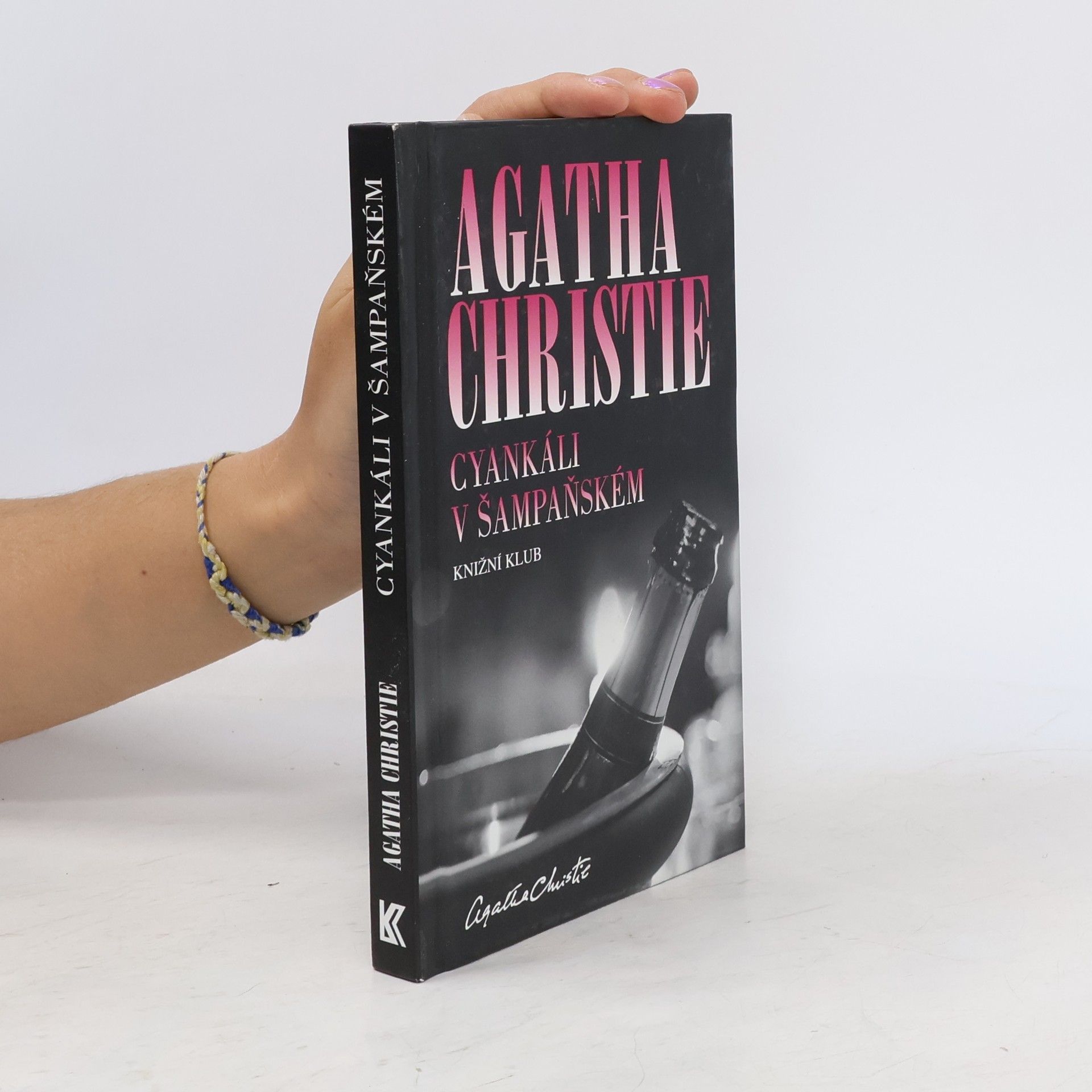 Agatha Christie Cyankáli v šampaňském