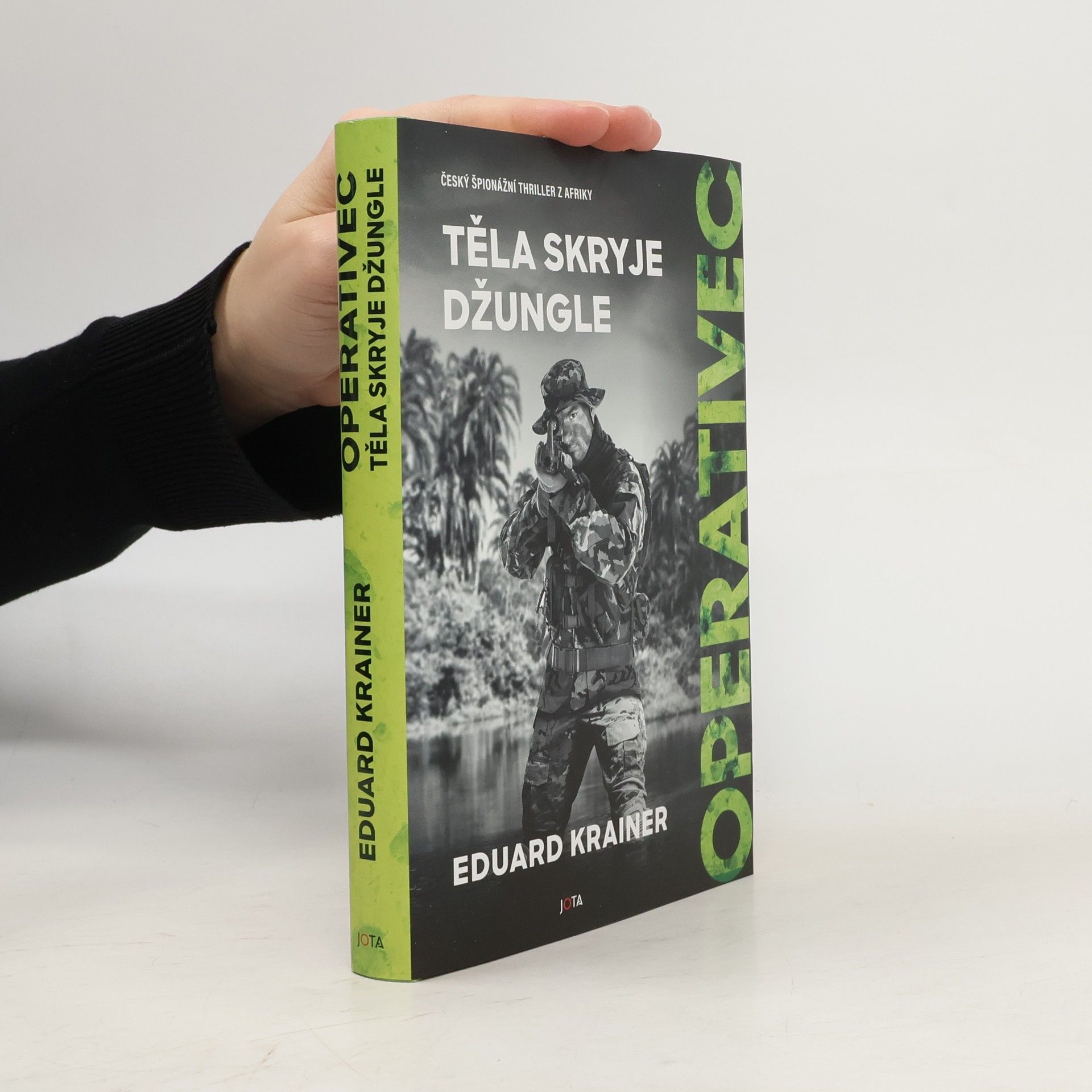 Eduard Krainer Těla skryje džungle