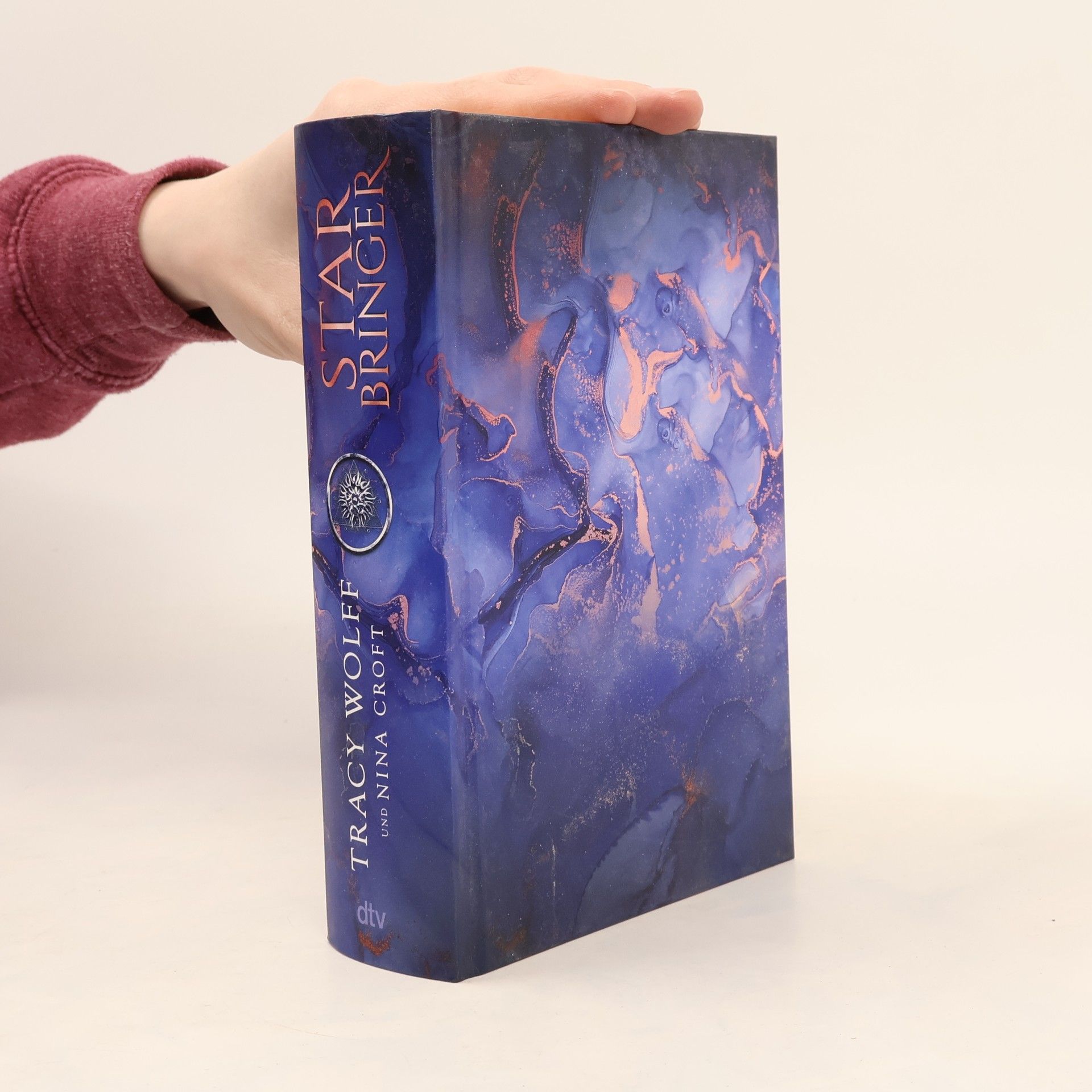 Tracy Wolff Star Bringer